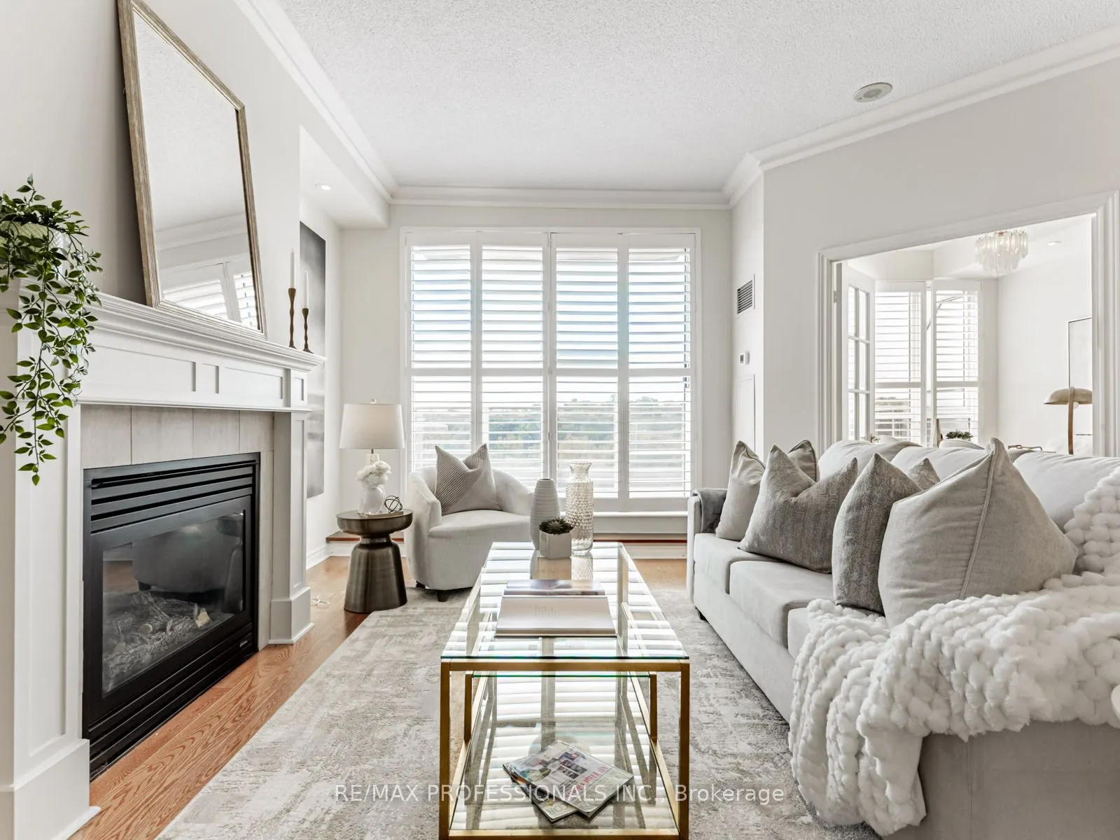 2662 Bloor Street W, #802