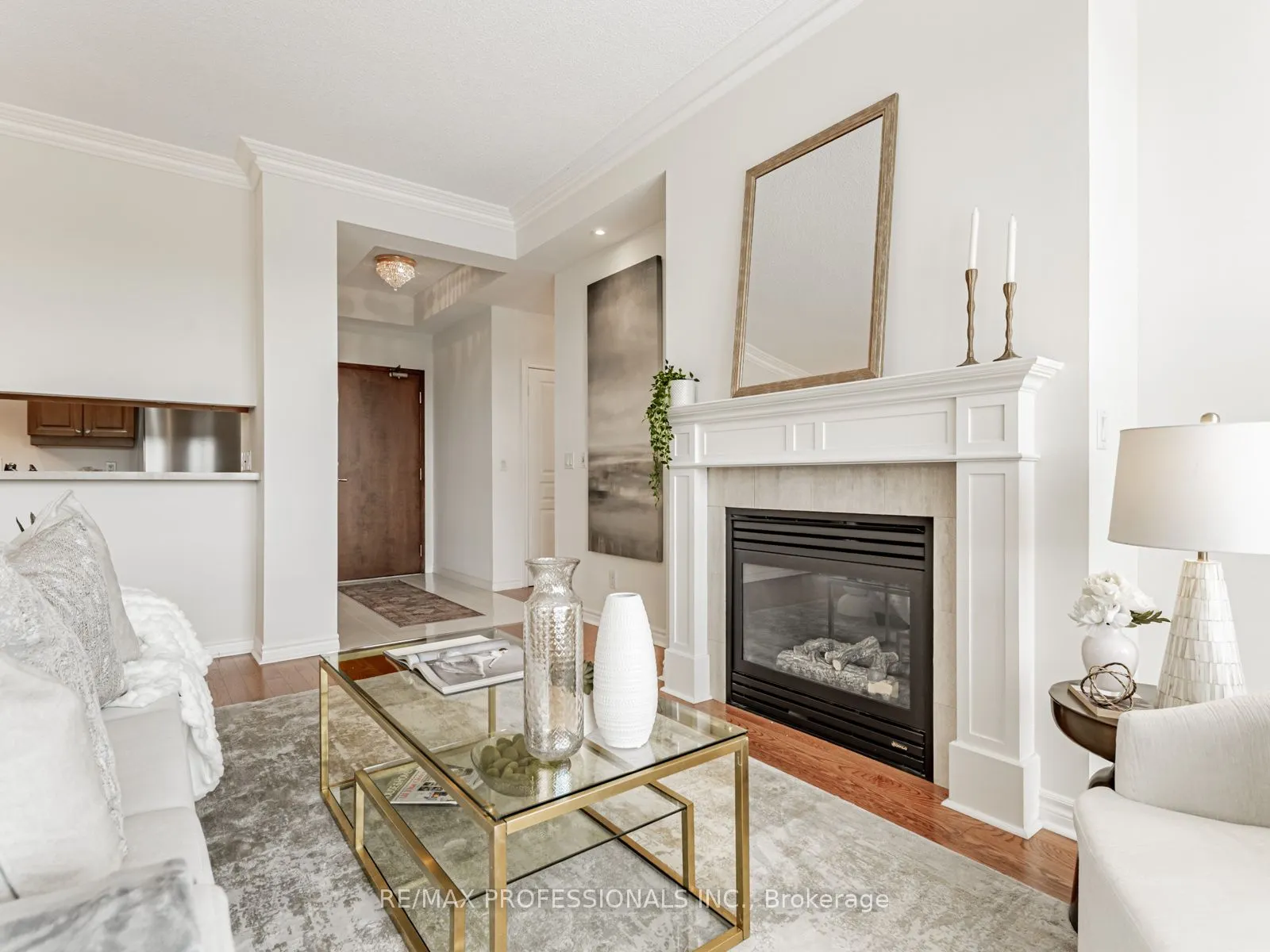 2662 Bloor Street W, #802