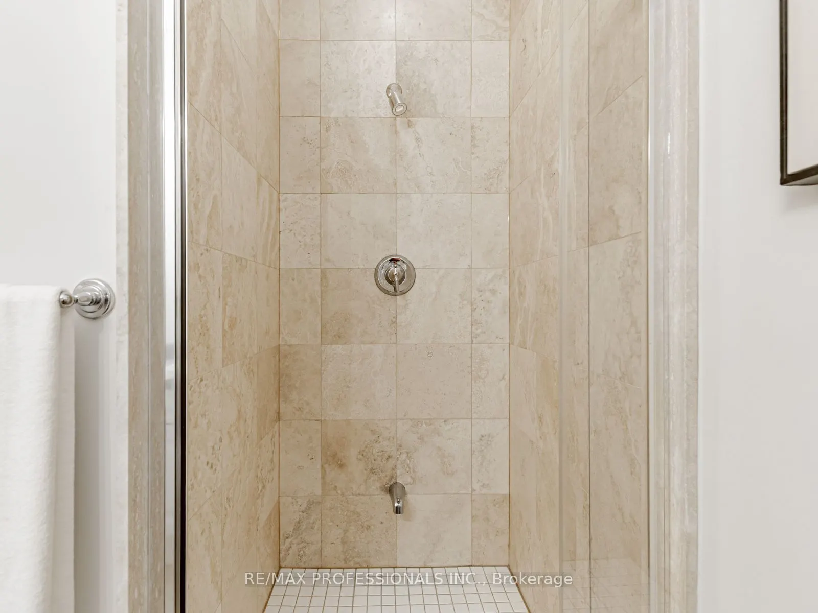 2662 Bloor Street W, #802