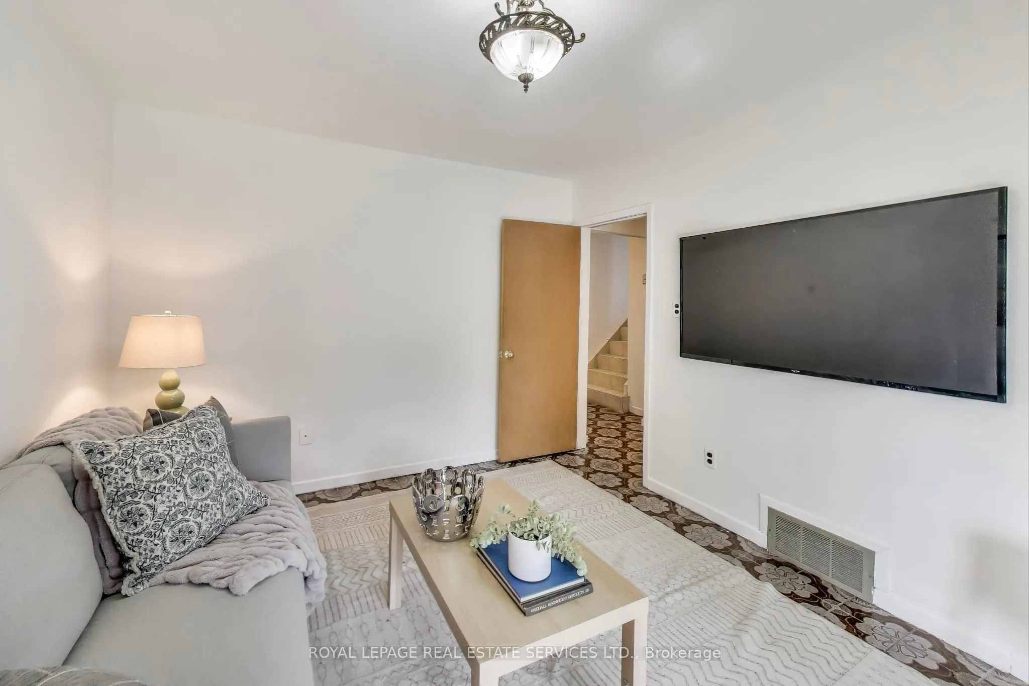 251 Driftwood Avenue