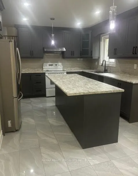 20 Roseville Drive, #Upper