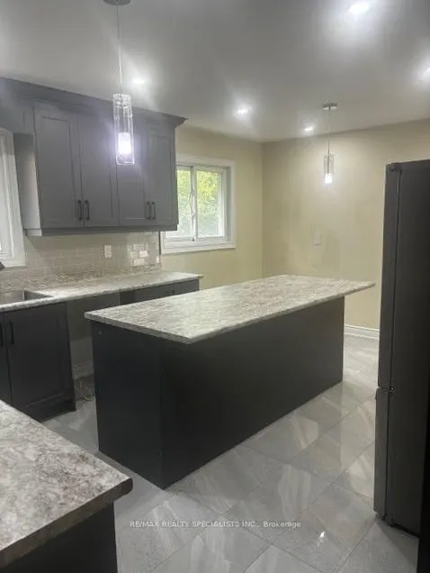 20 Roseville Drive, #Upper