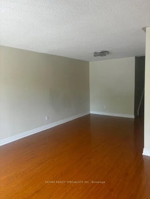 20 Roseville Drive, #Upper
