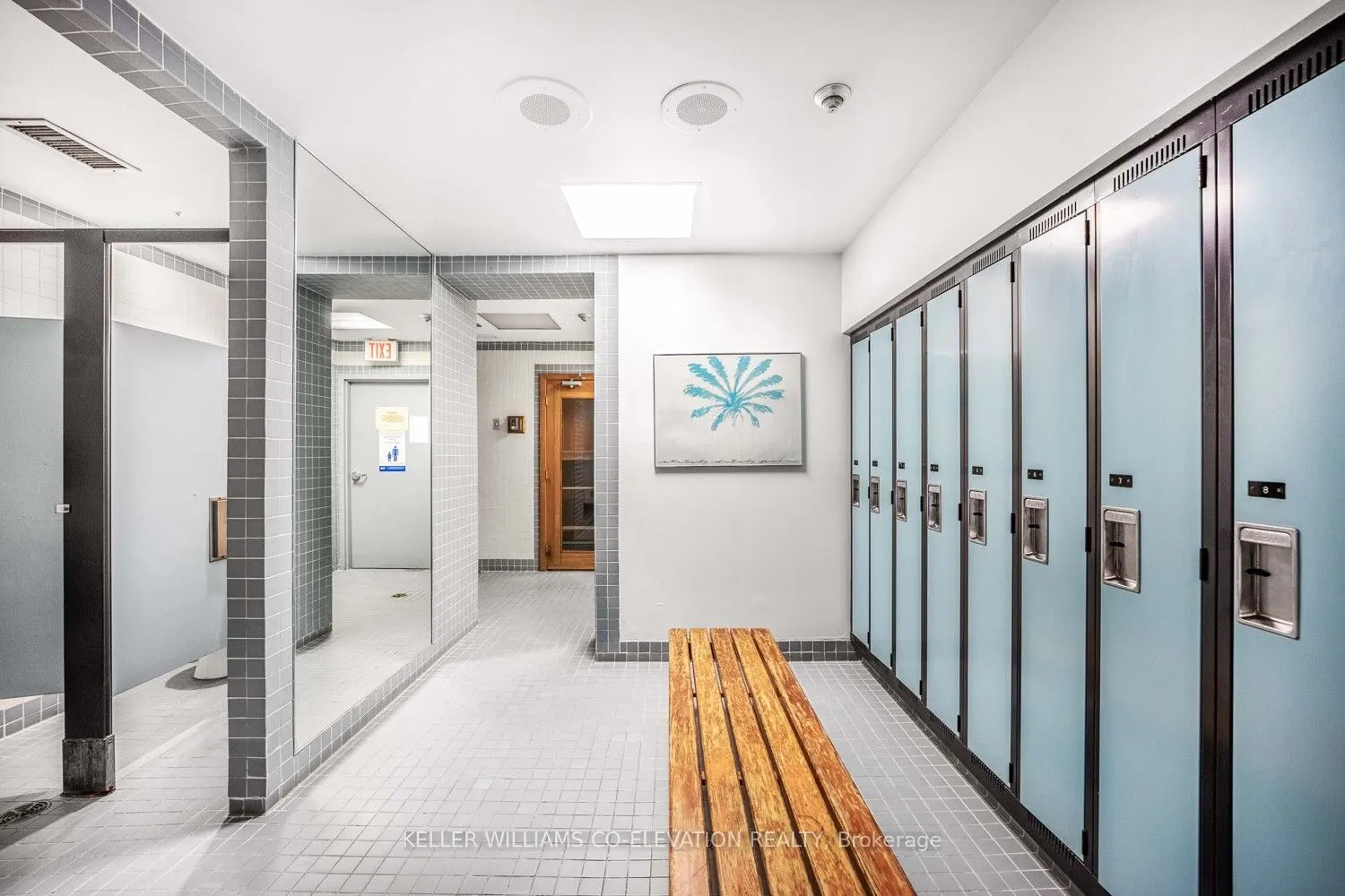 880 Dundas Street W, #1604
