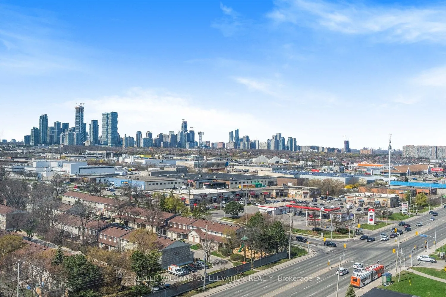 880 Dundas Street W, #1604