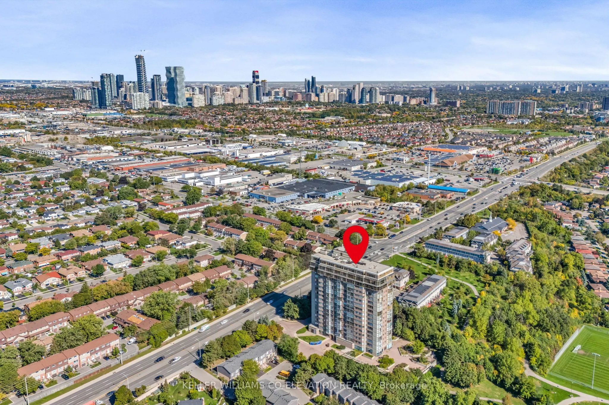 880 Dundas Street W, #1604