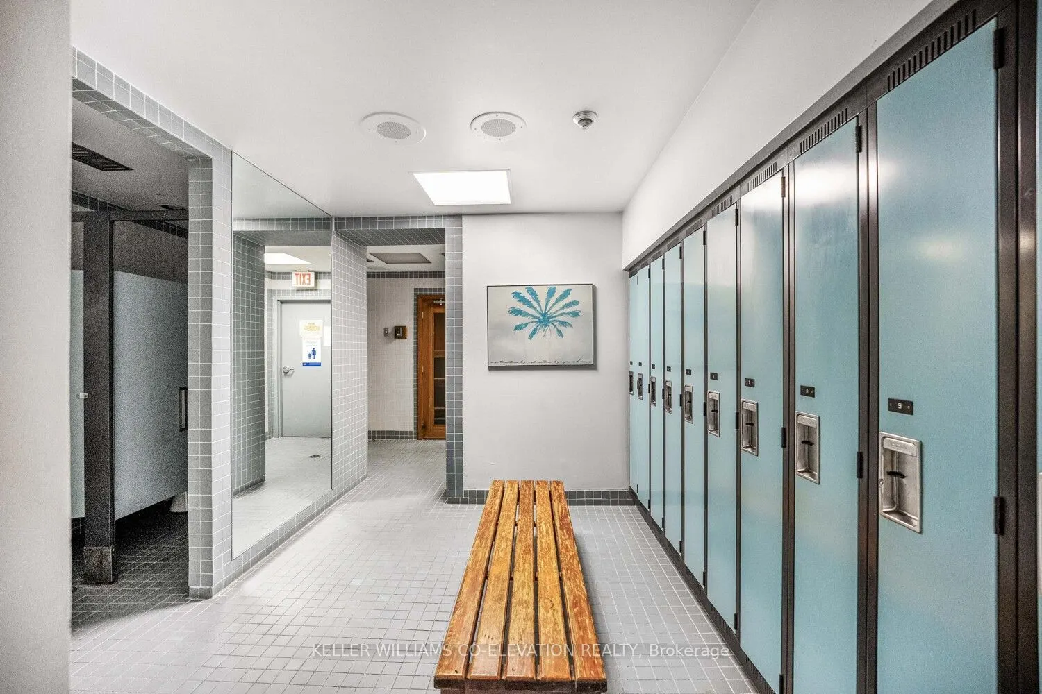 880 Dundas Street W, #1604