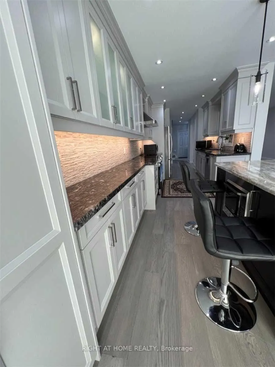 5936 Candlebrook Court