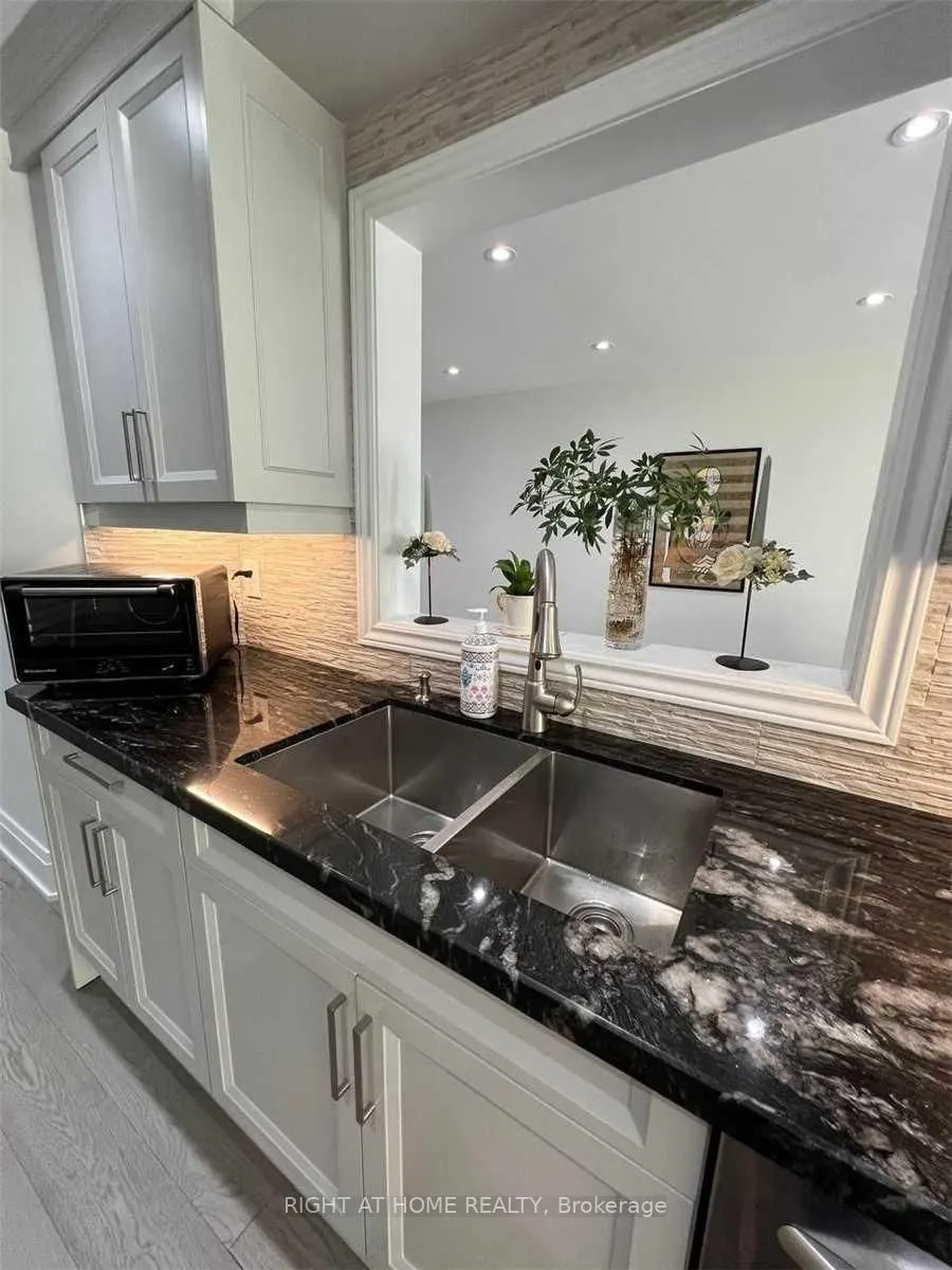 5936 Candlebrook Court