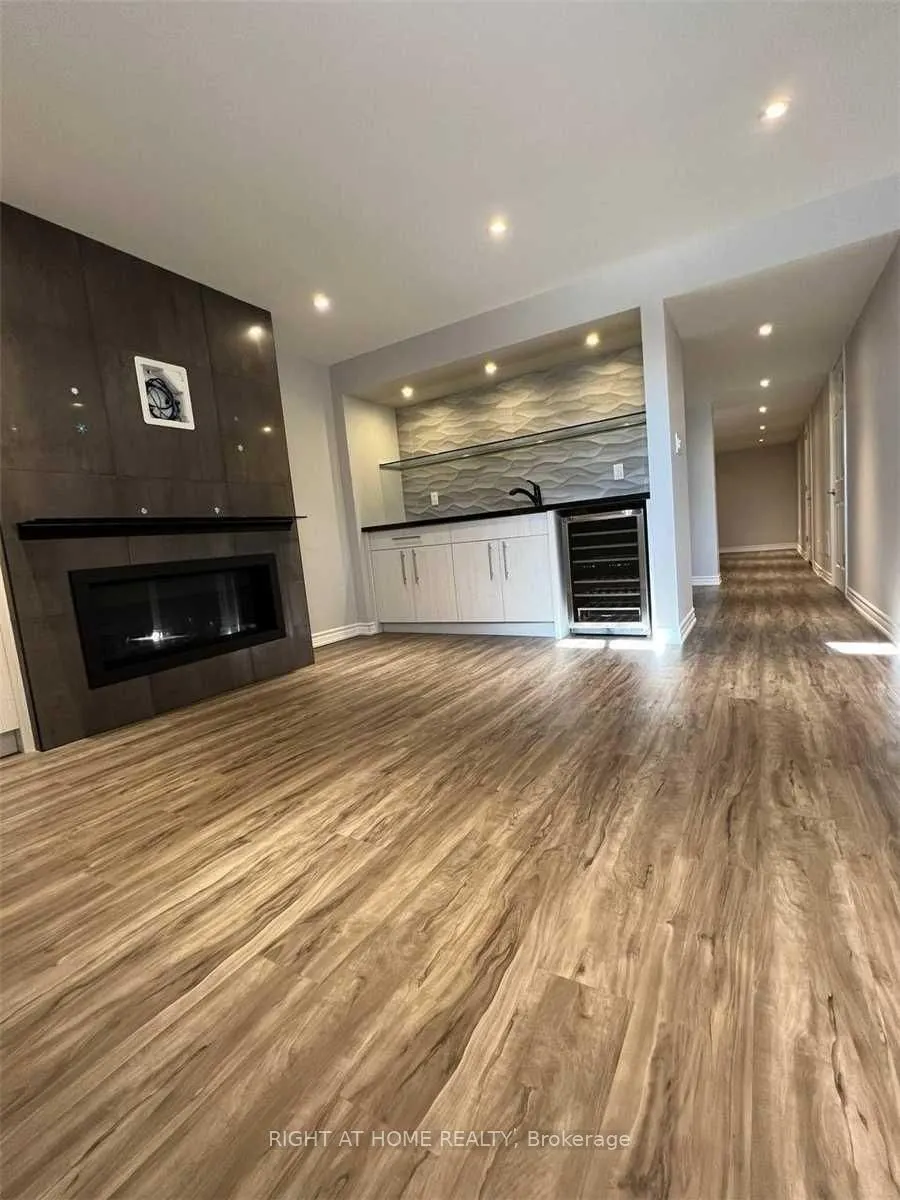 5936 Candlebrook Court