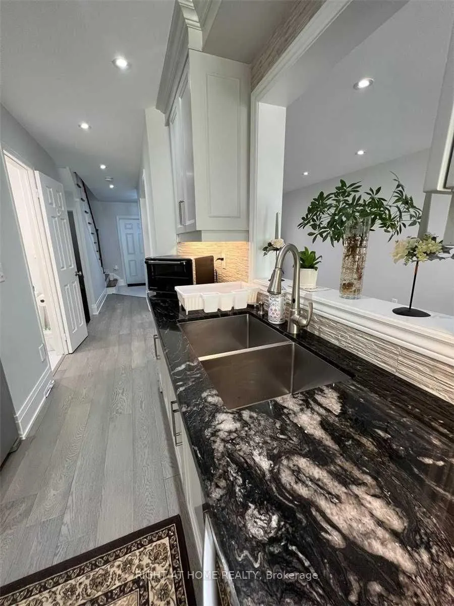 5936 Candlebrook Court