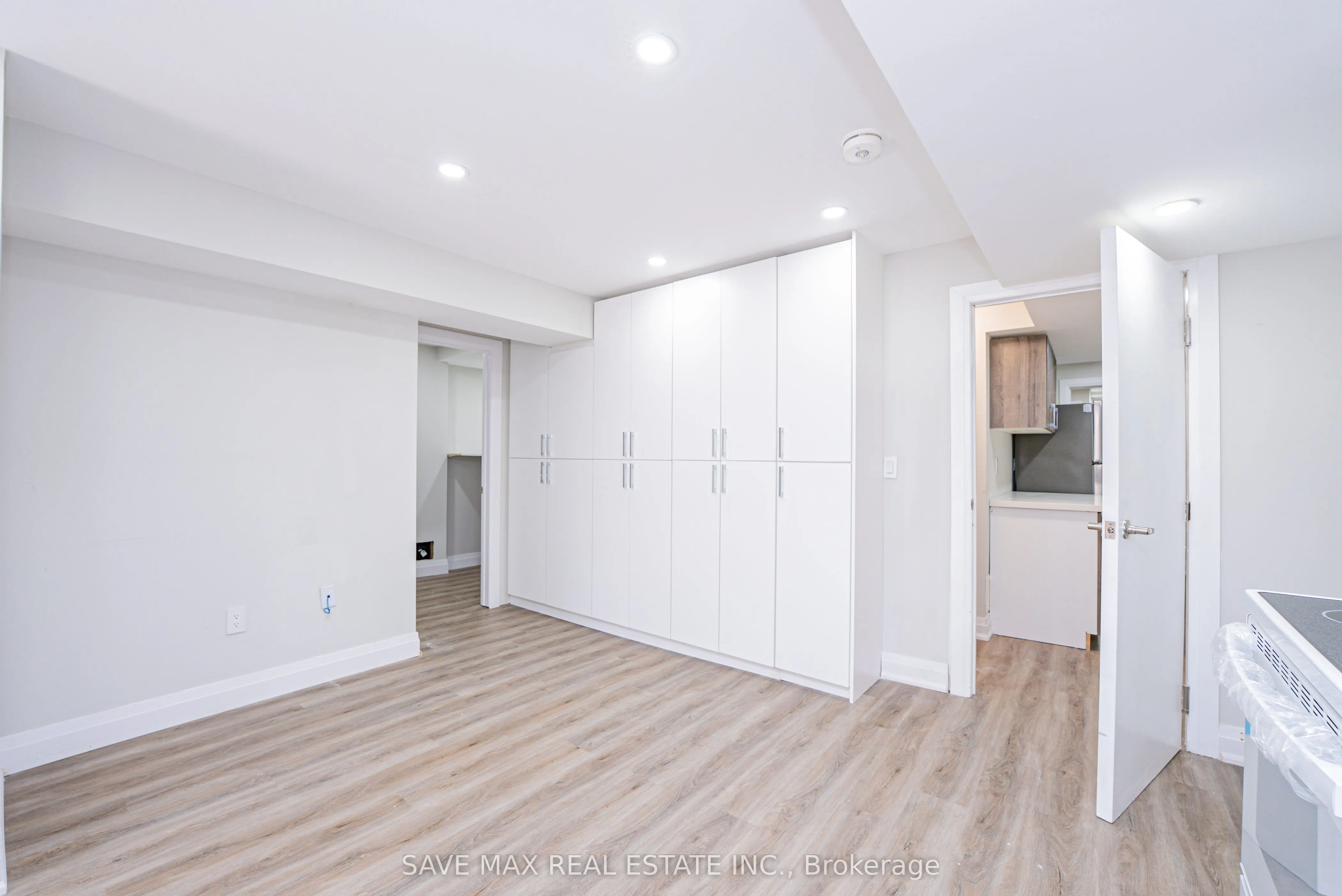 1554 Clitherow Street, #Bsmt