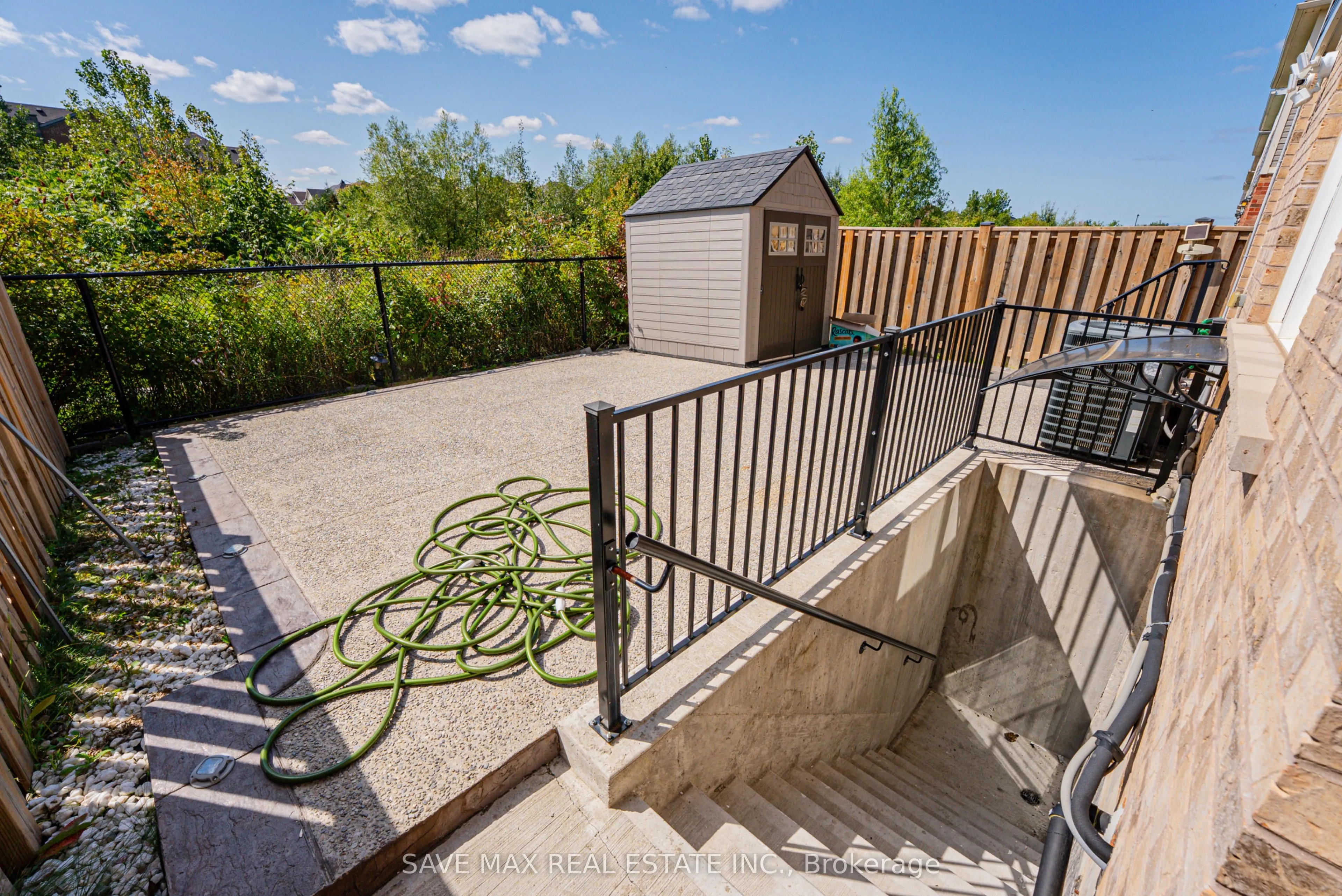 1554 Clitherow Street, #Bsmt