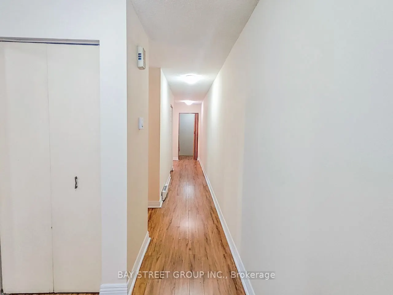 5130A Dundas Street W, #2nd Flr