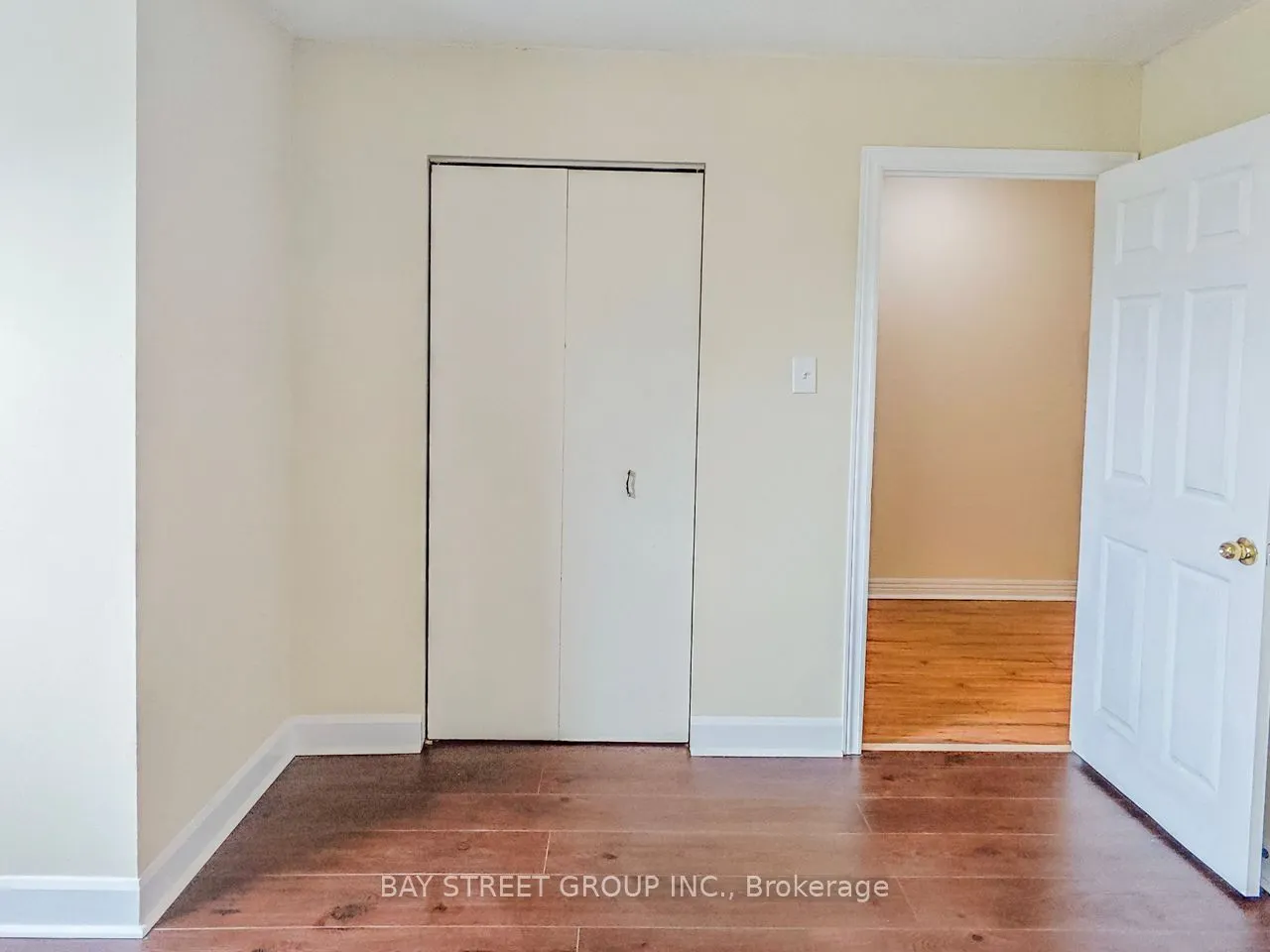 5130A Dundas Street W, #2nd Flr