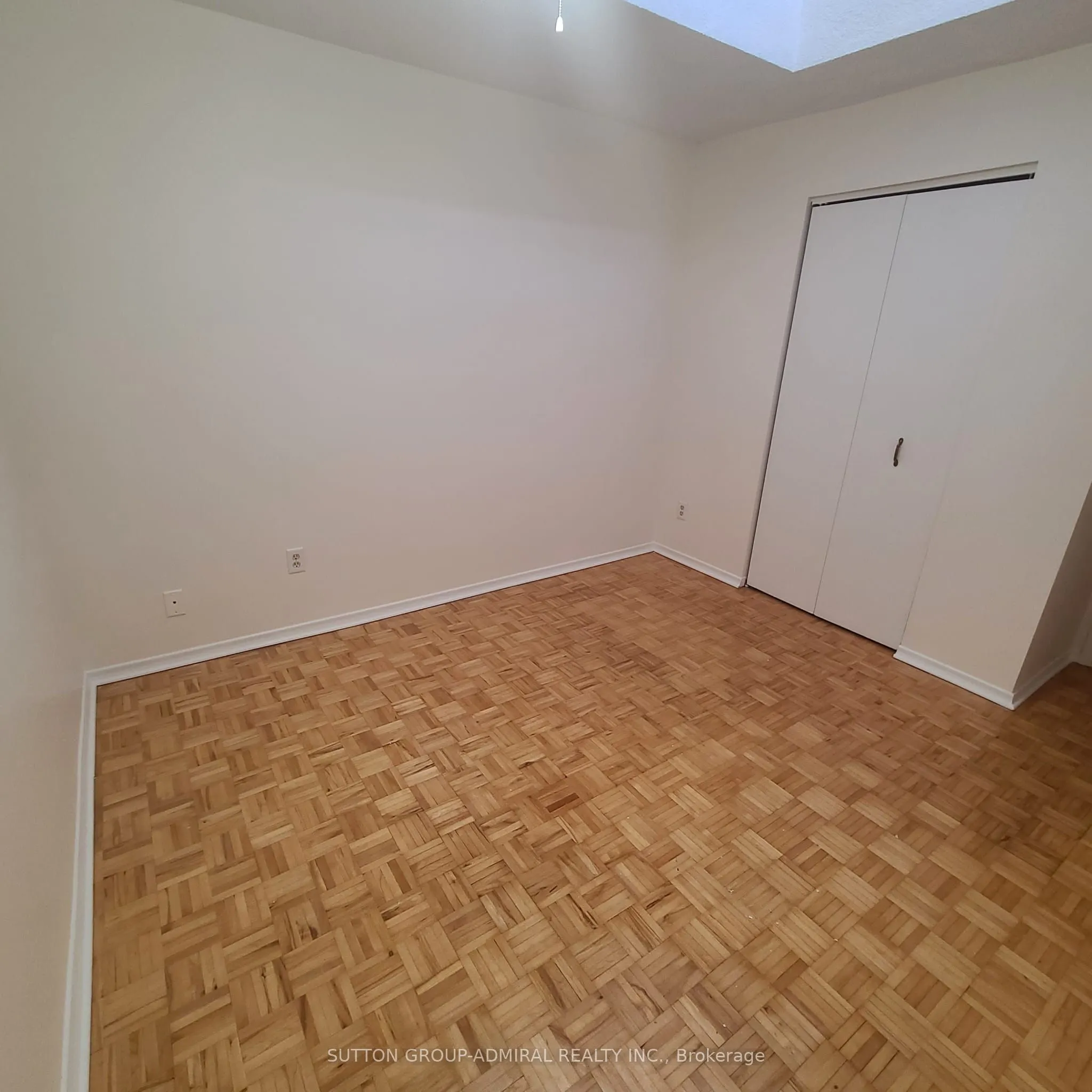 5128A Dundas Street W, ##1