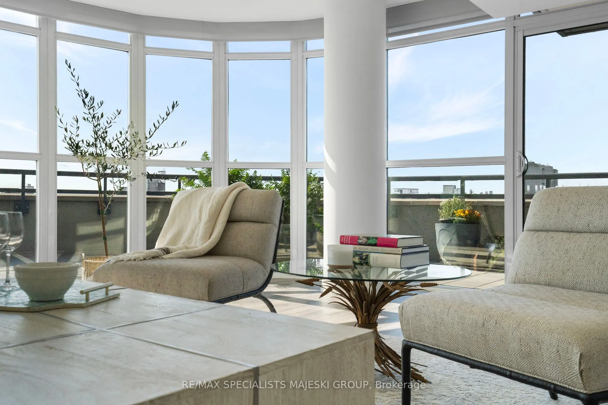 11 Superior Avenue, #706
