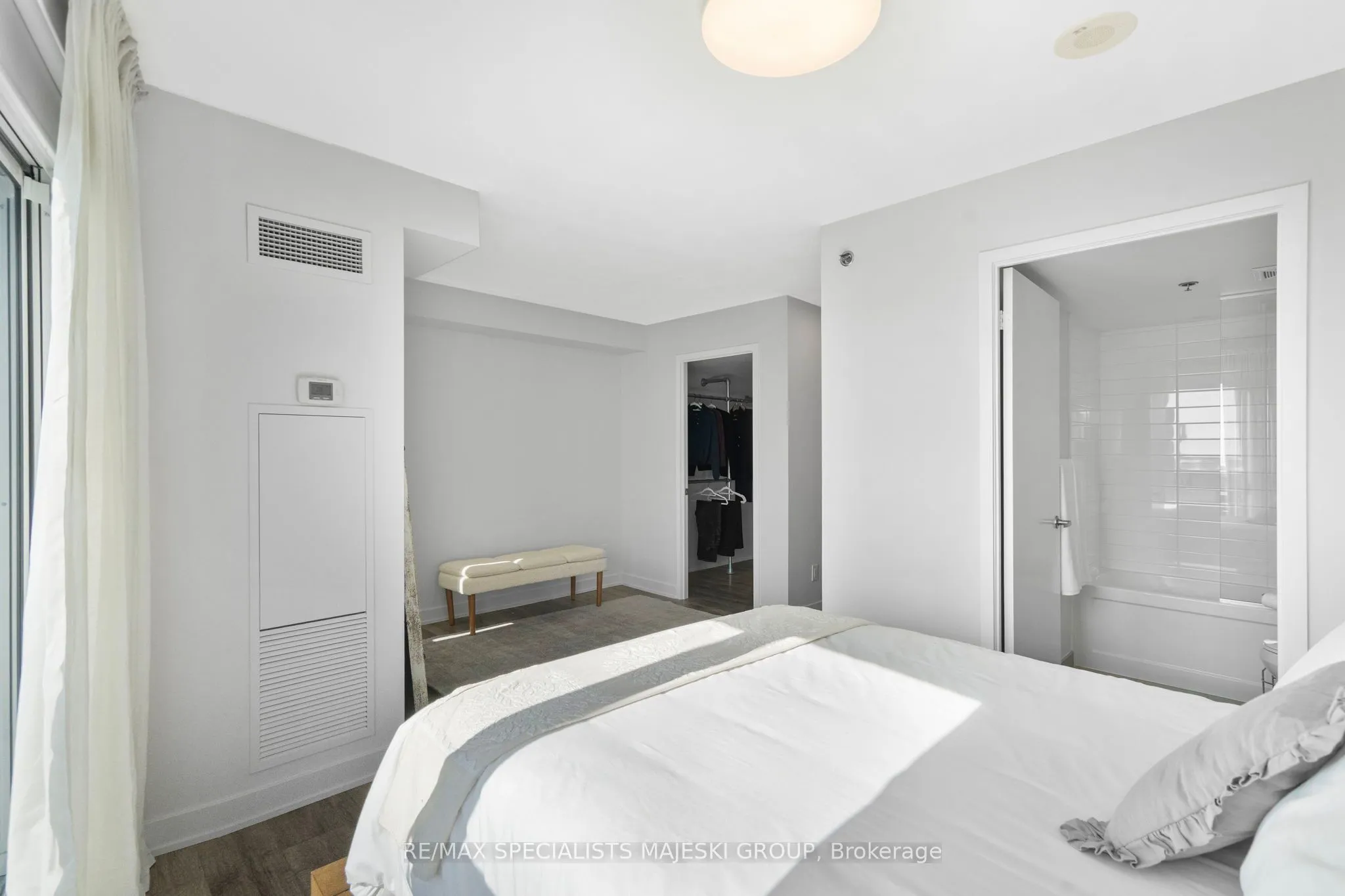 11 Superior Avenue, #706