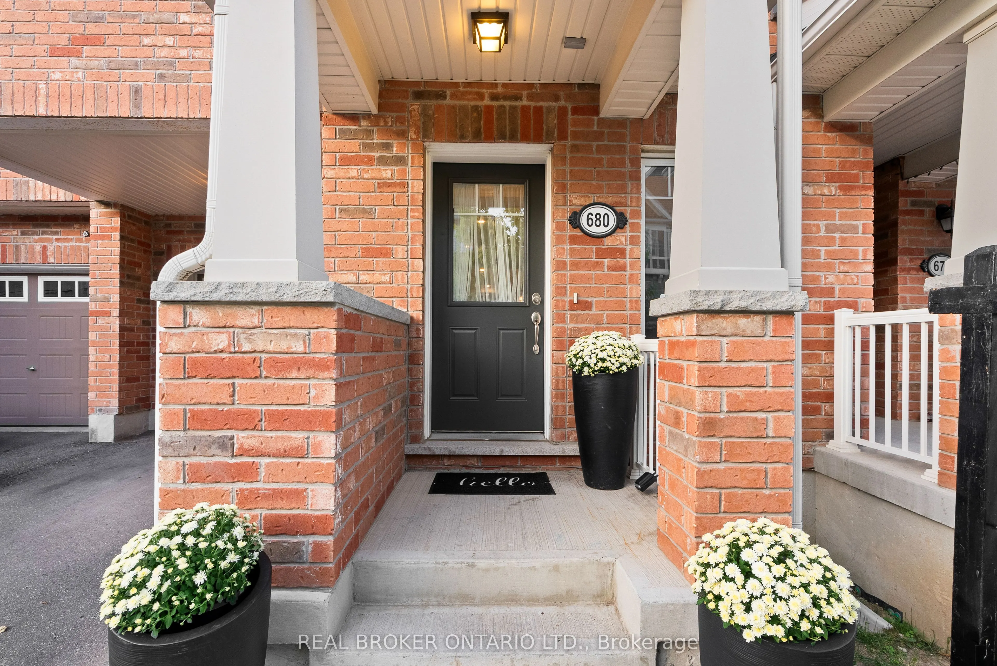 680 Laking Terrace
