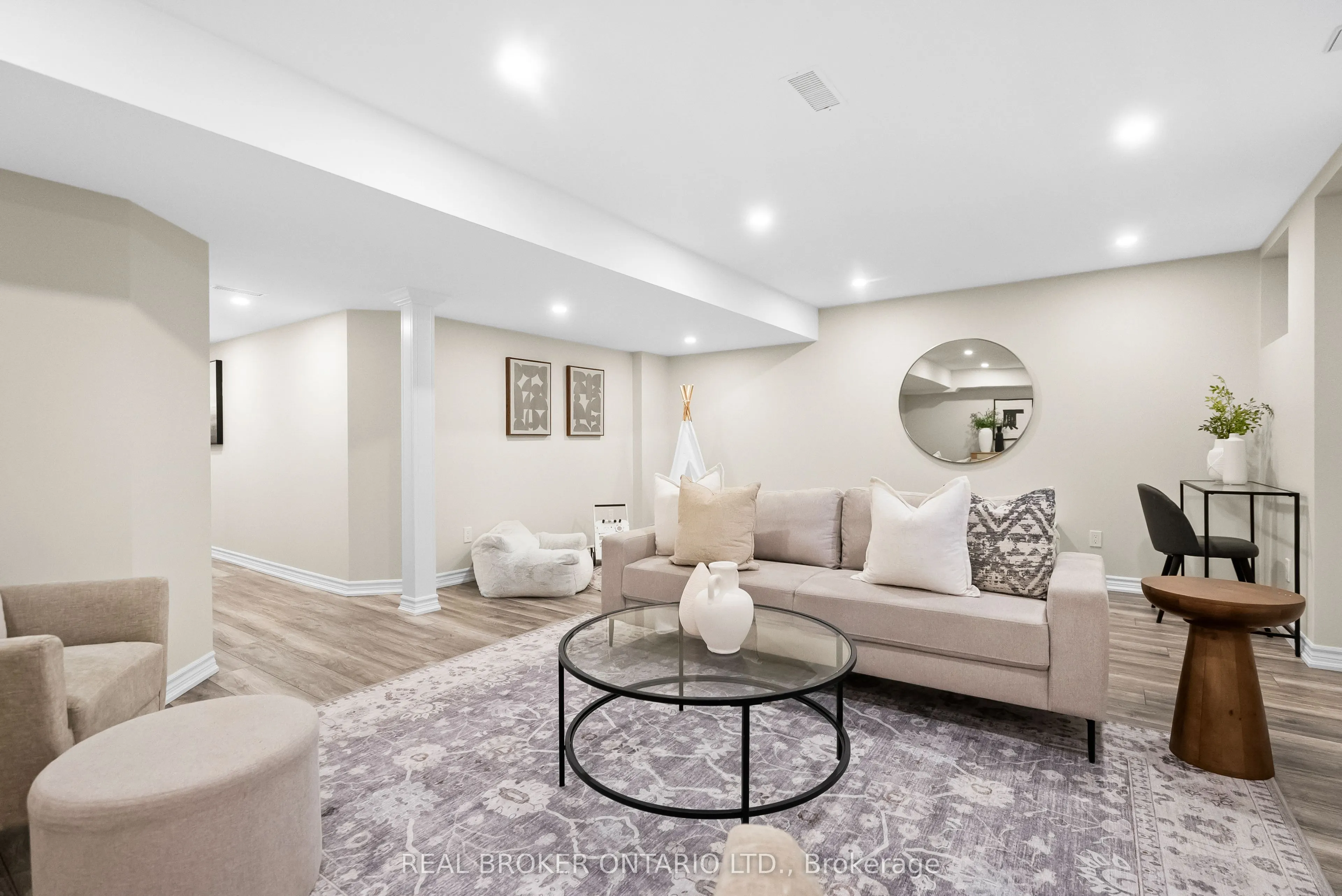 680 Laking Terrace