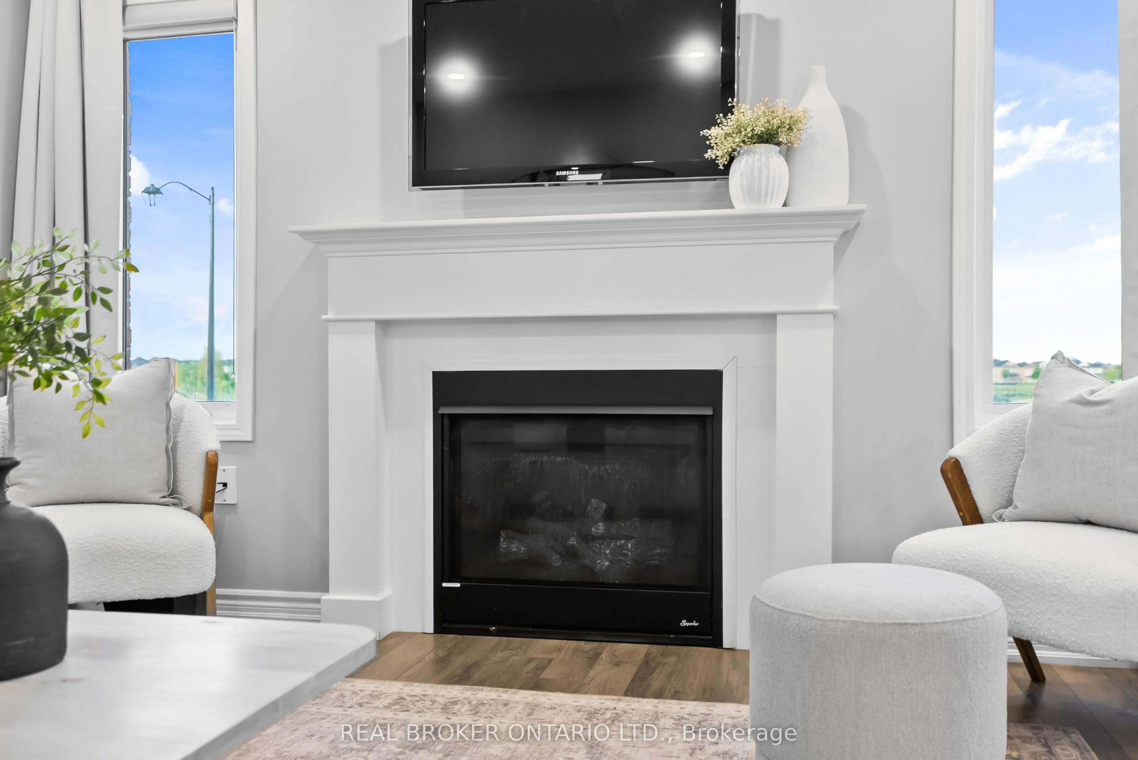 680 Laking Terrace