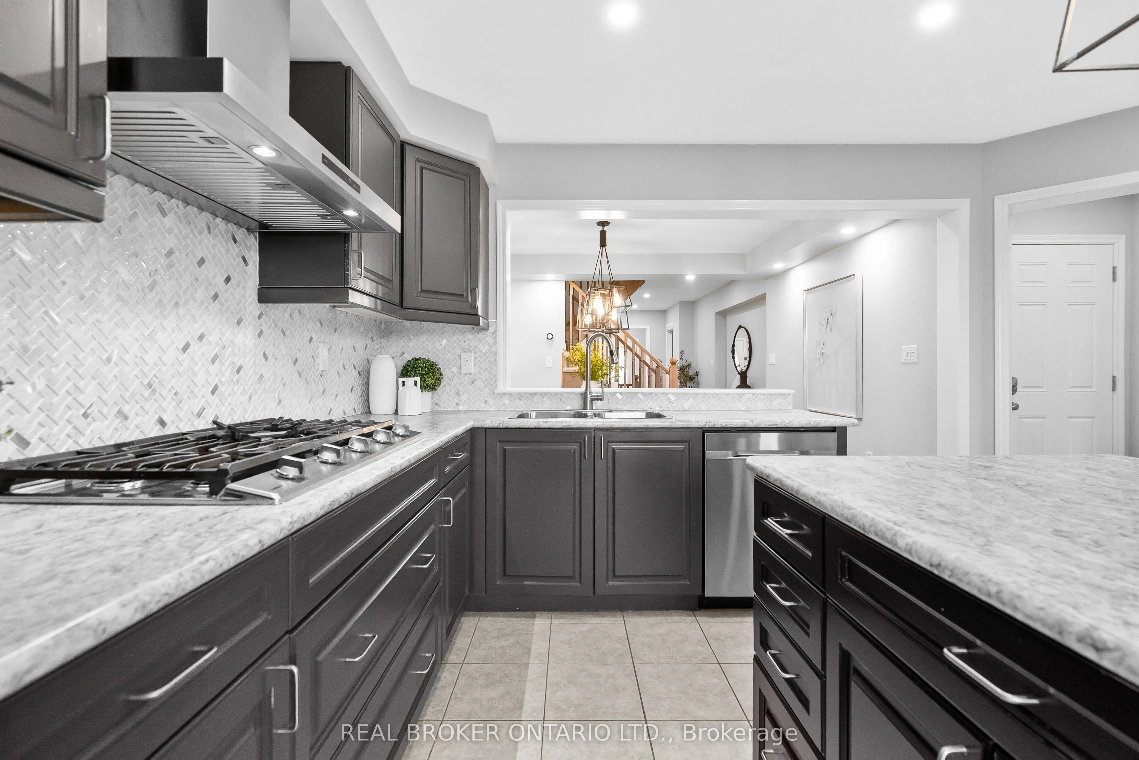 680 Laking Terrace