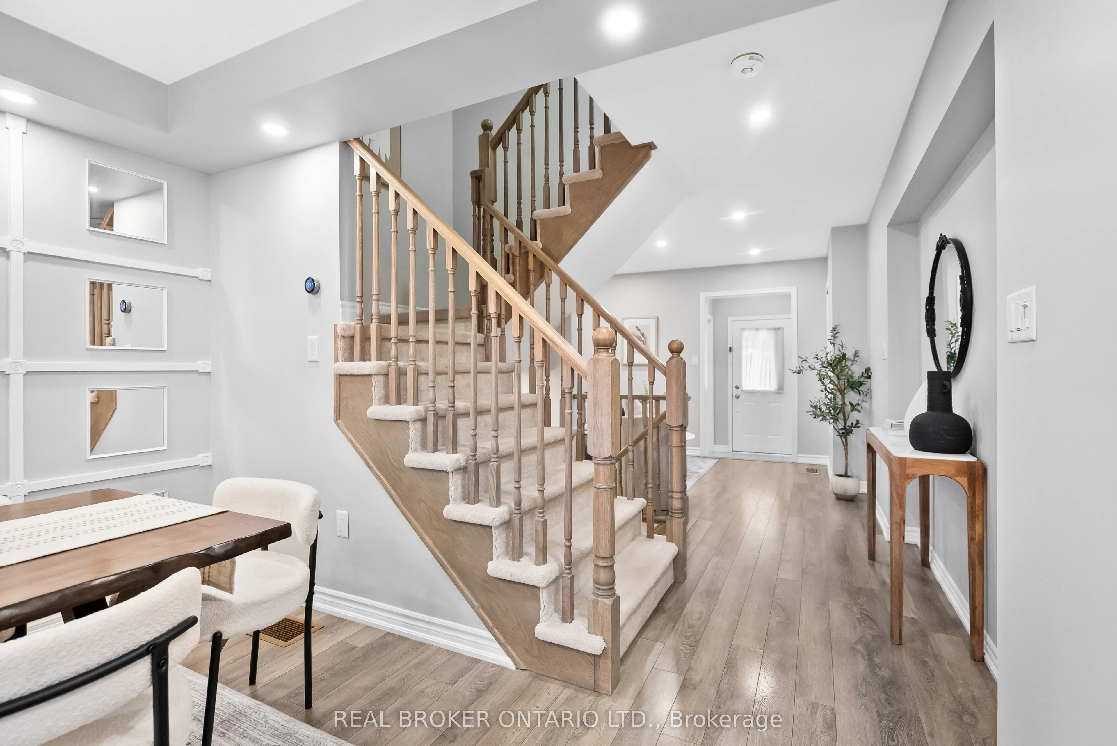 680 Laking Terrace
