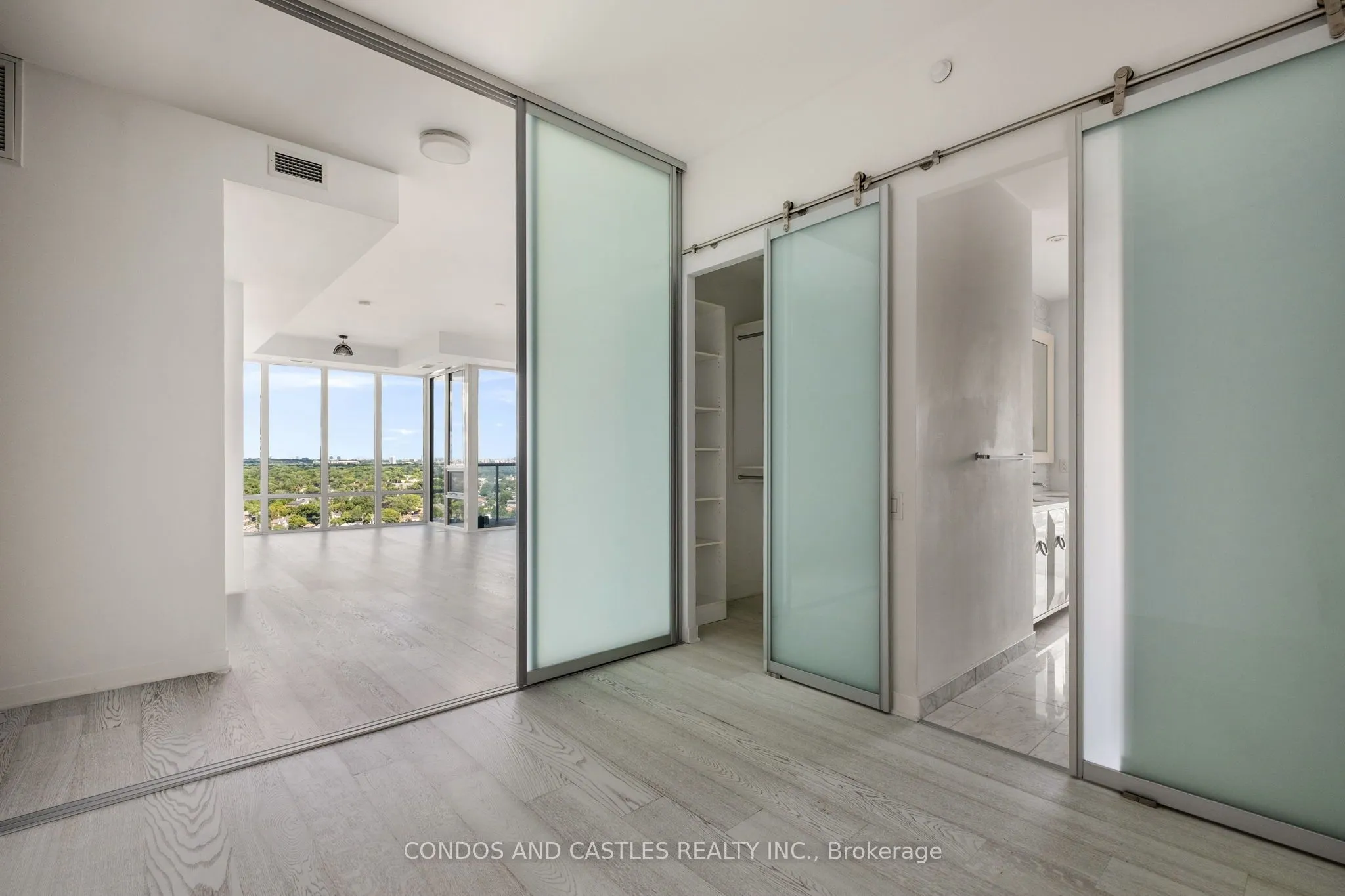 90 Park Lawn Road, #2905