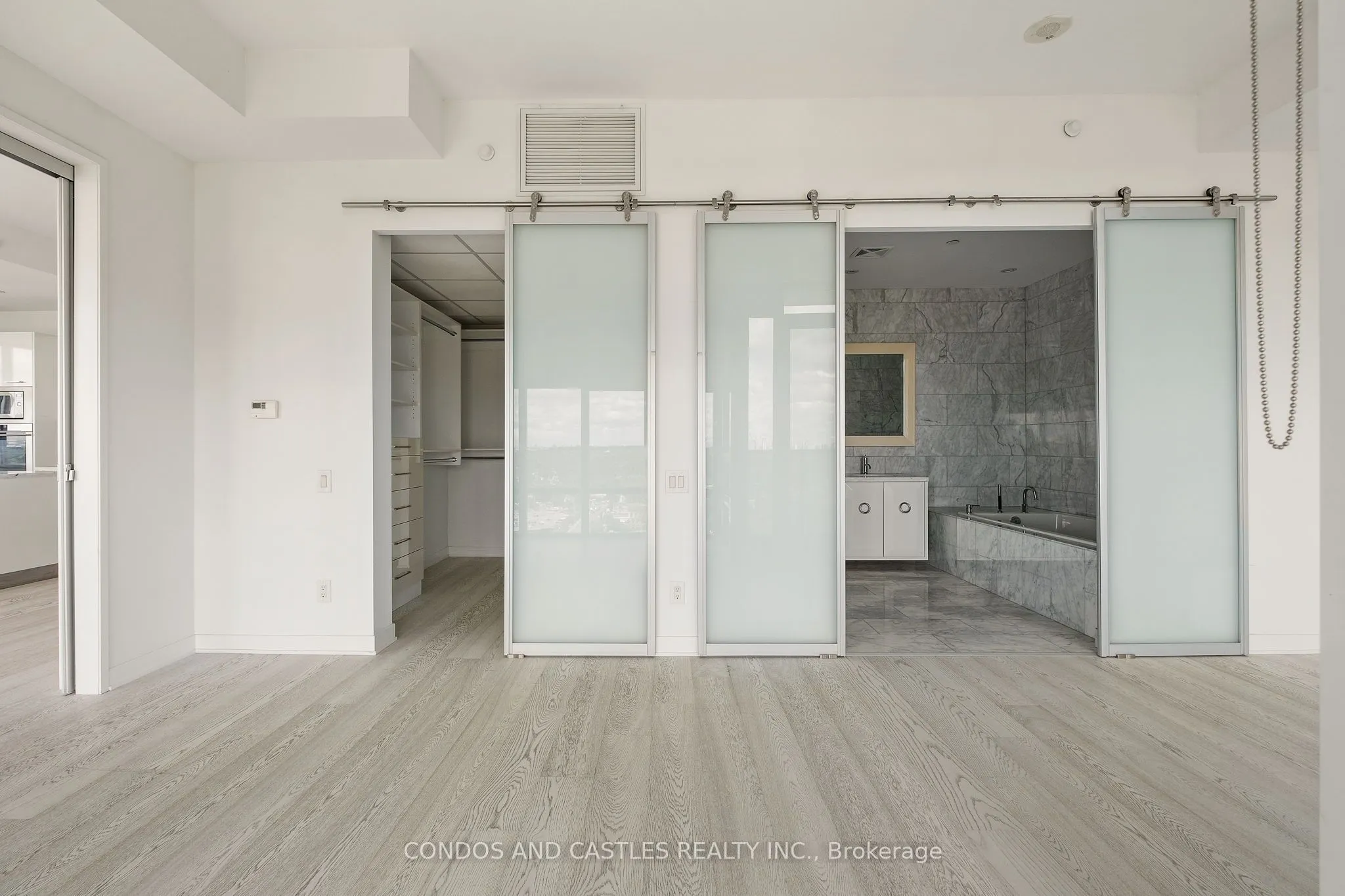 90 Park Lawn Road, #2905