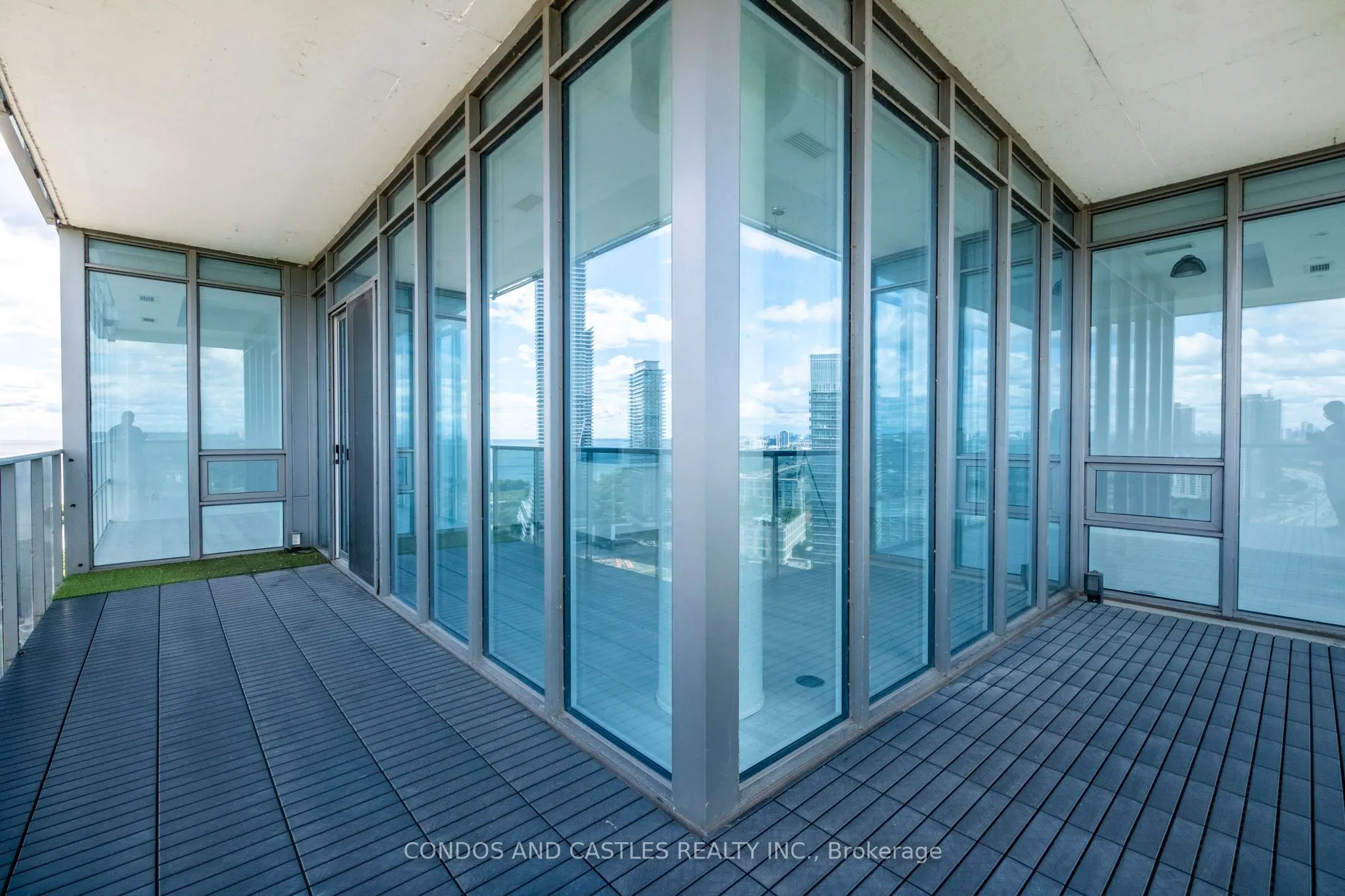 90 Park Lawn Road, #2905