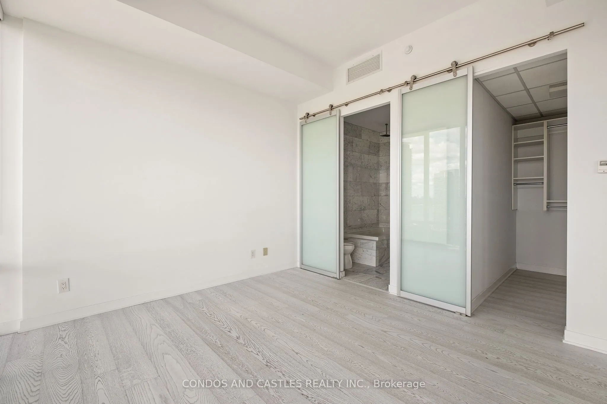 90 Park Lawn Road, #2905