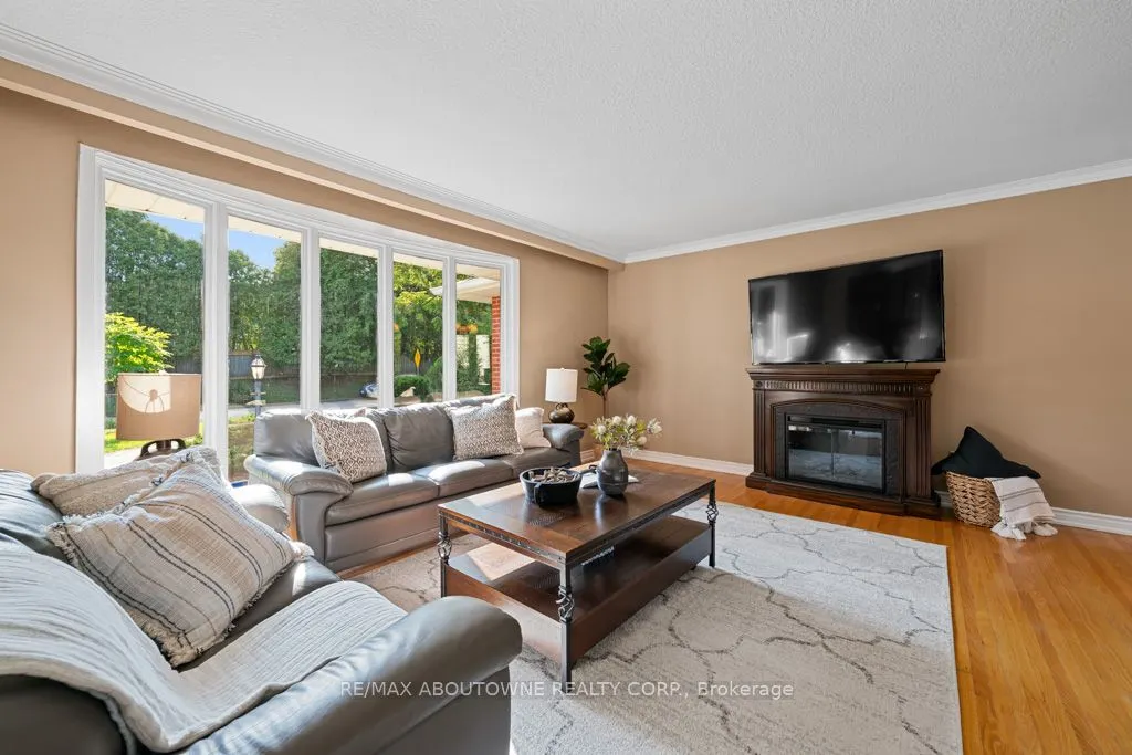 1605 Venetia Drive