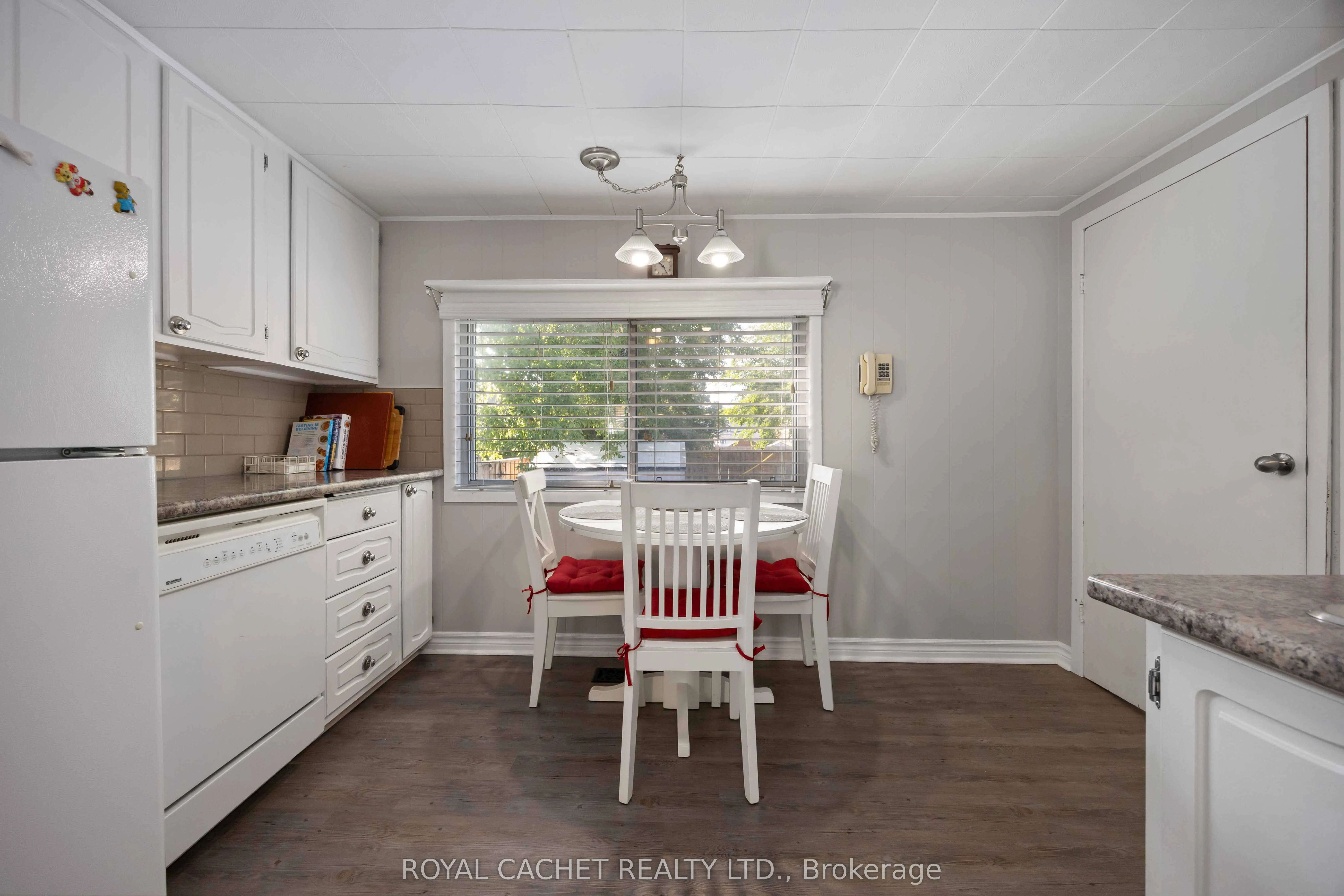7 Albright Avenue