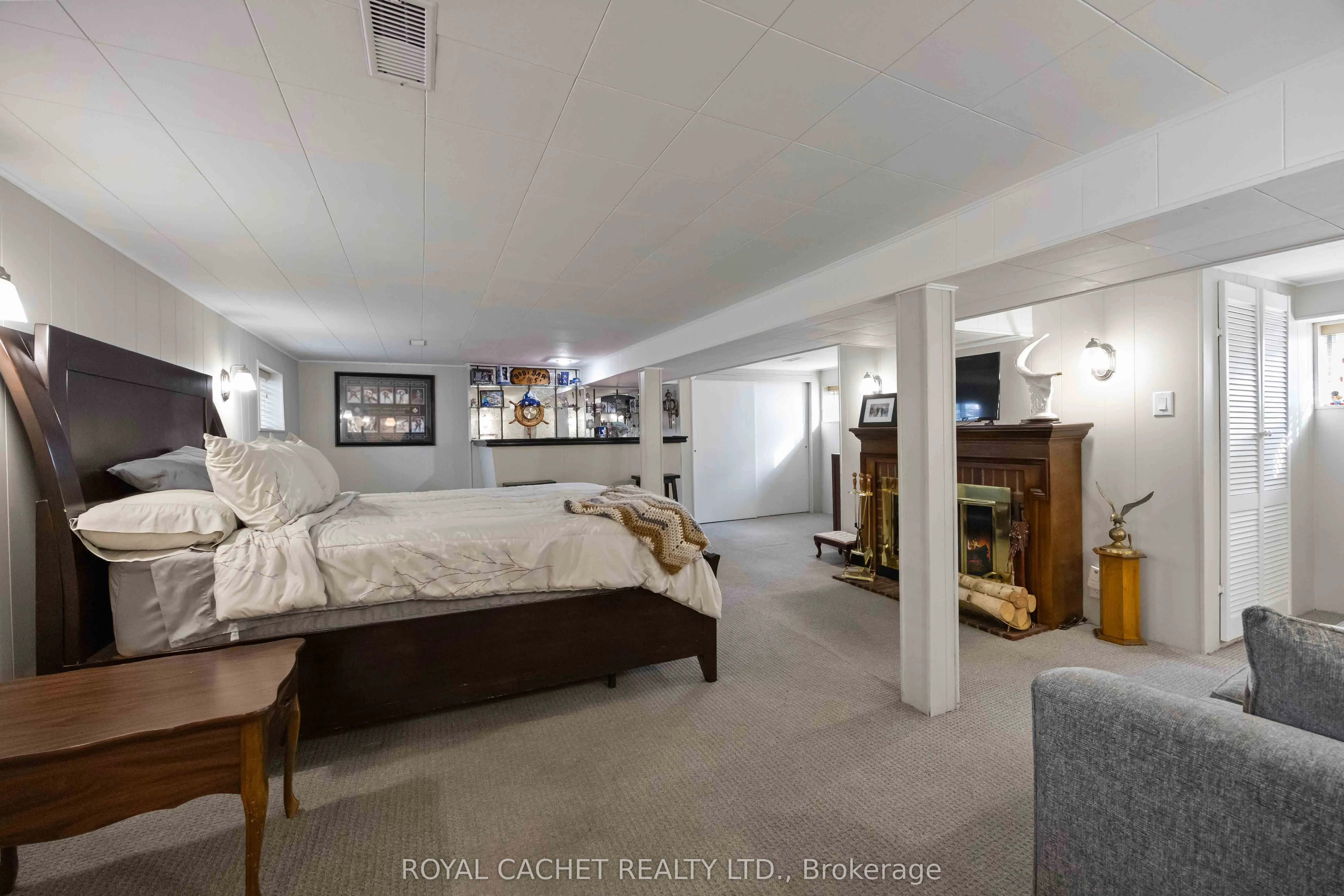 7 Albright Avenue