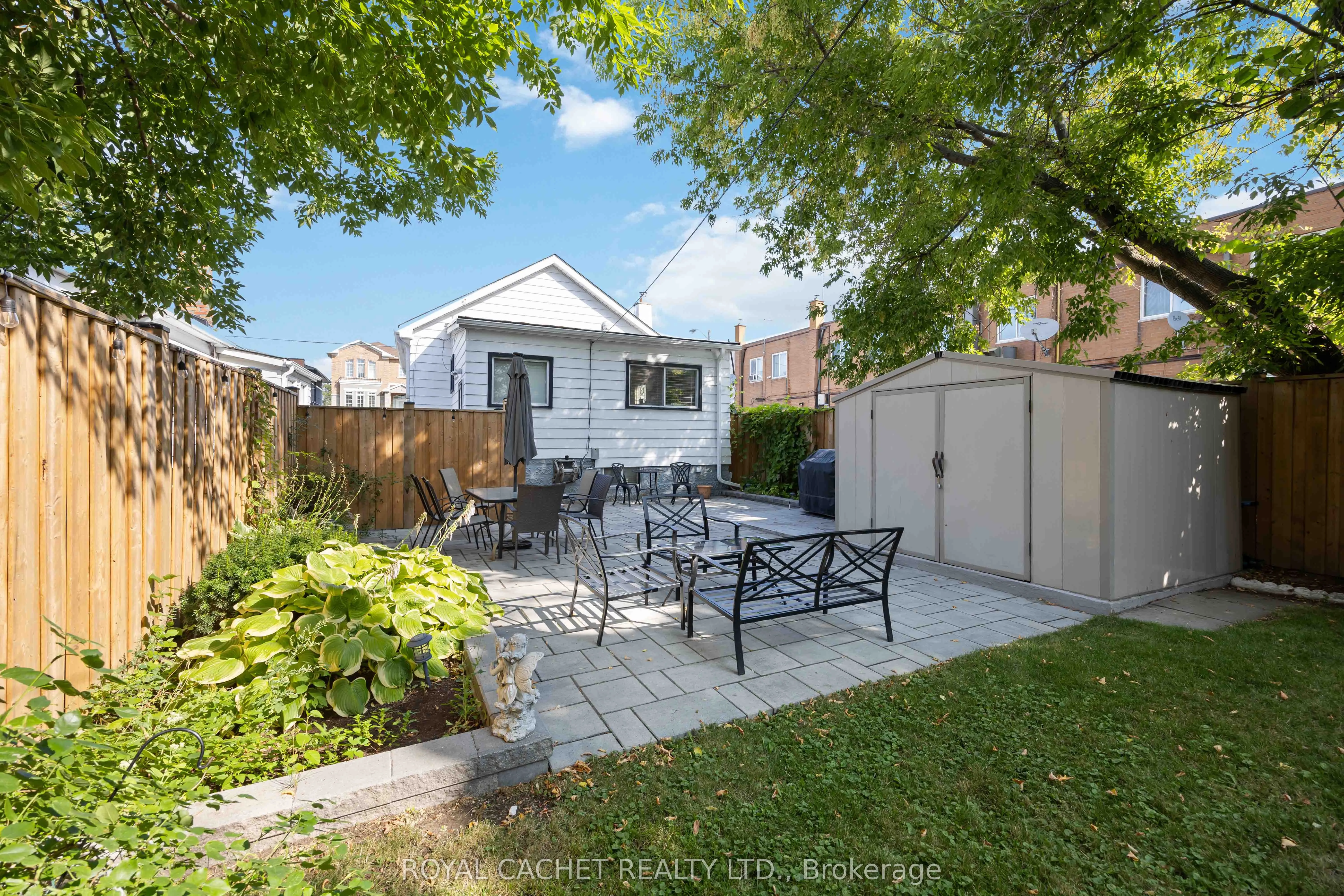 7 Albright Avenue