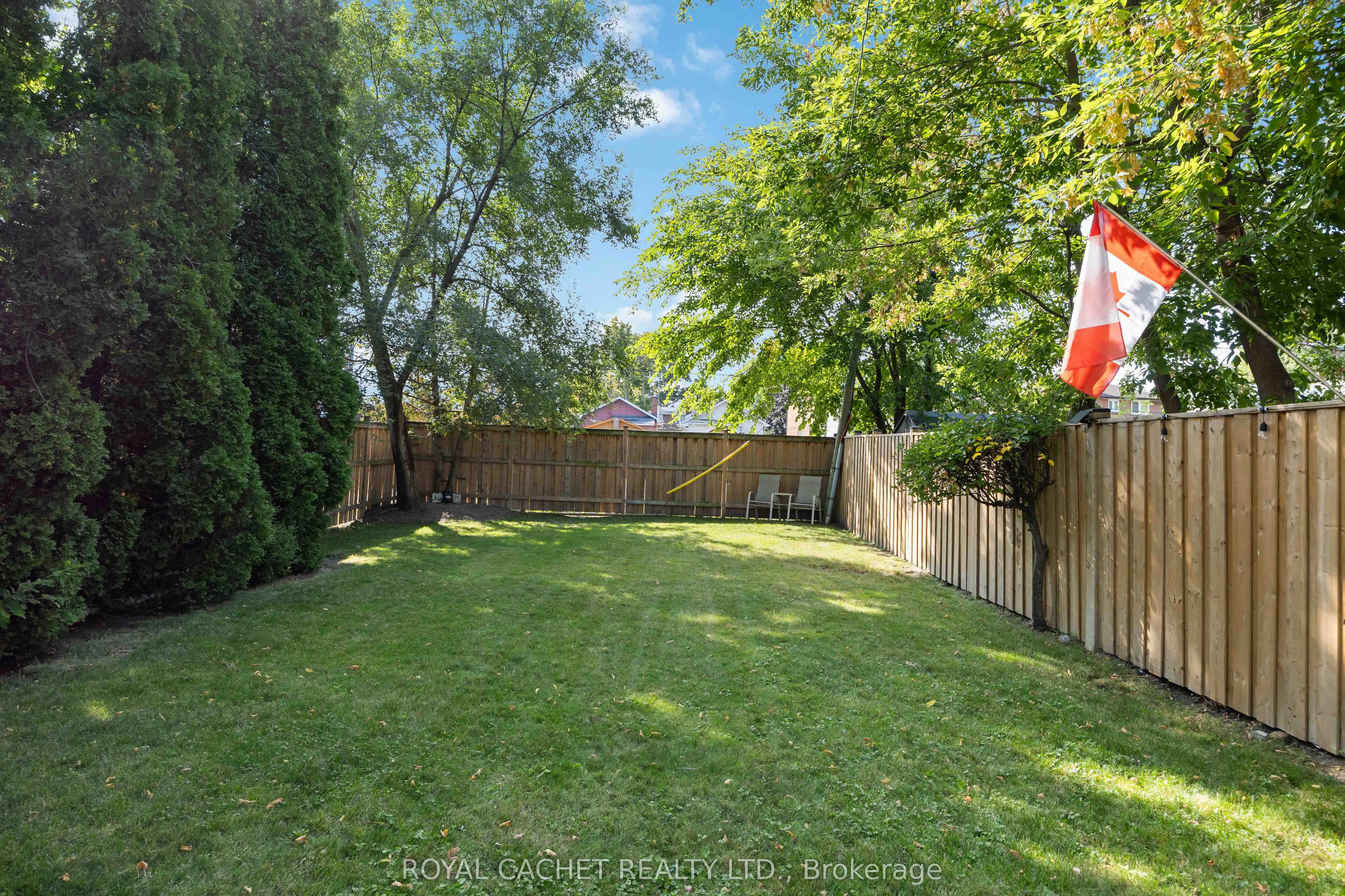 7 Albright Avenue