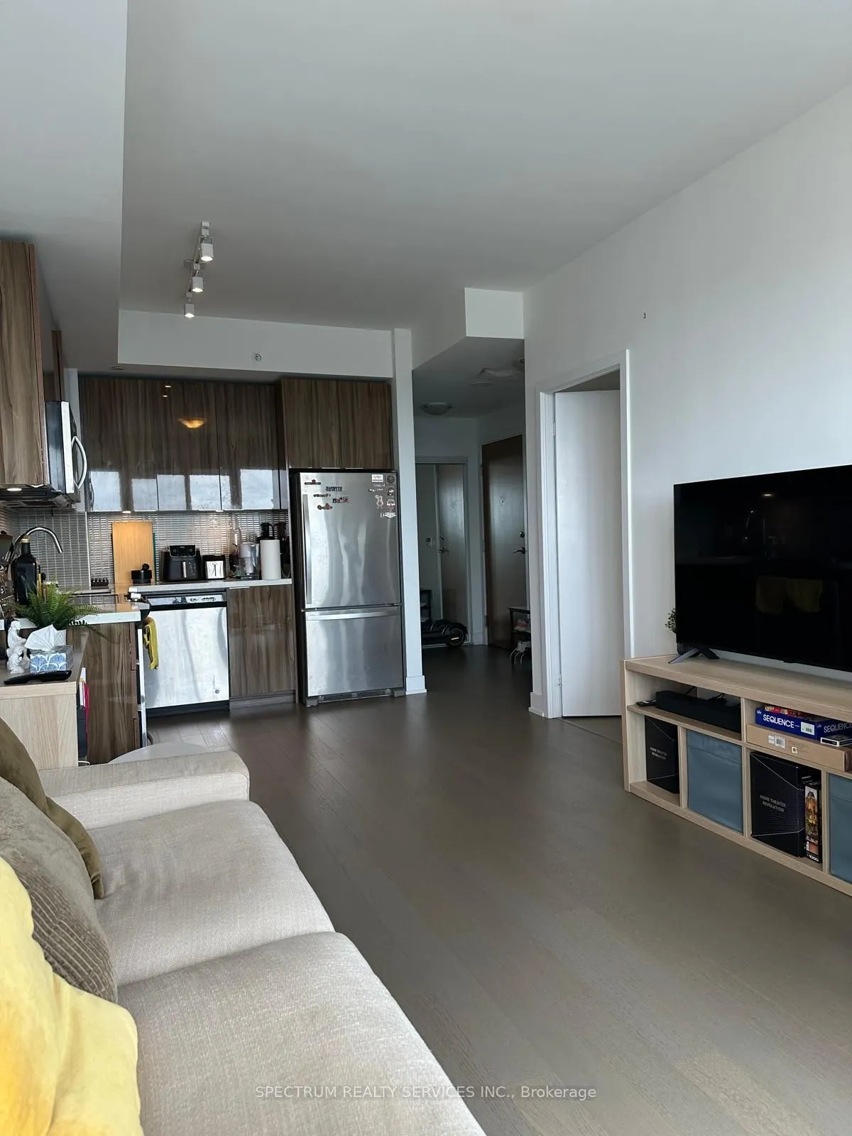 30 Shore Breeze Drive, #4819