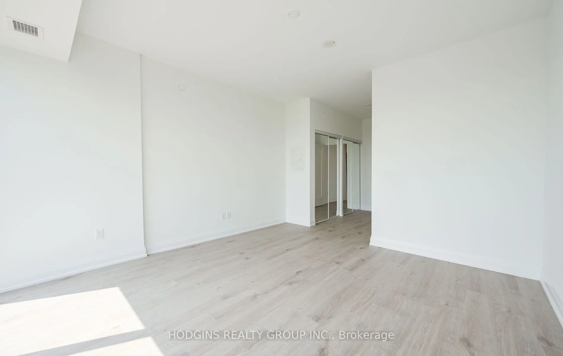 1035 Southdown Road, #409