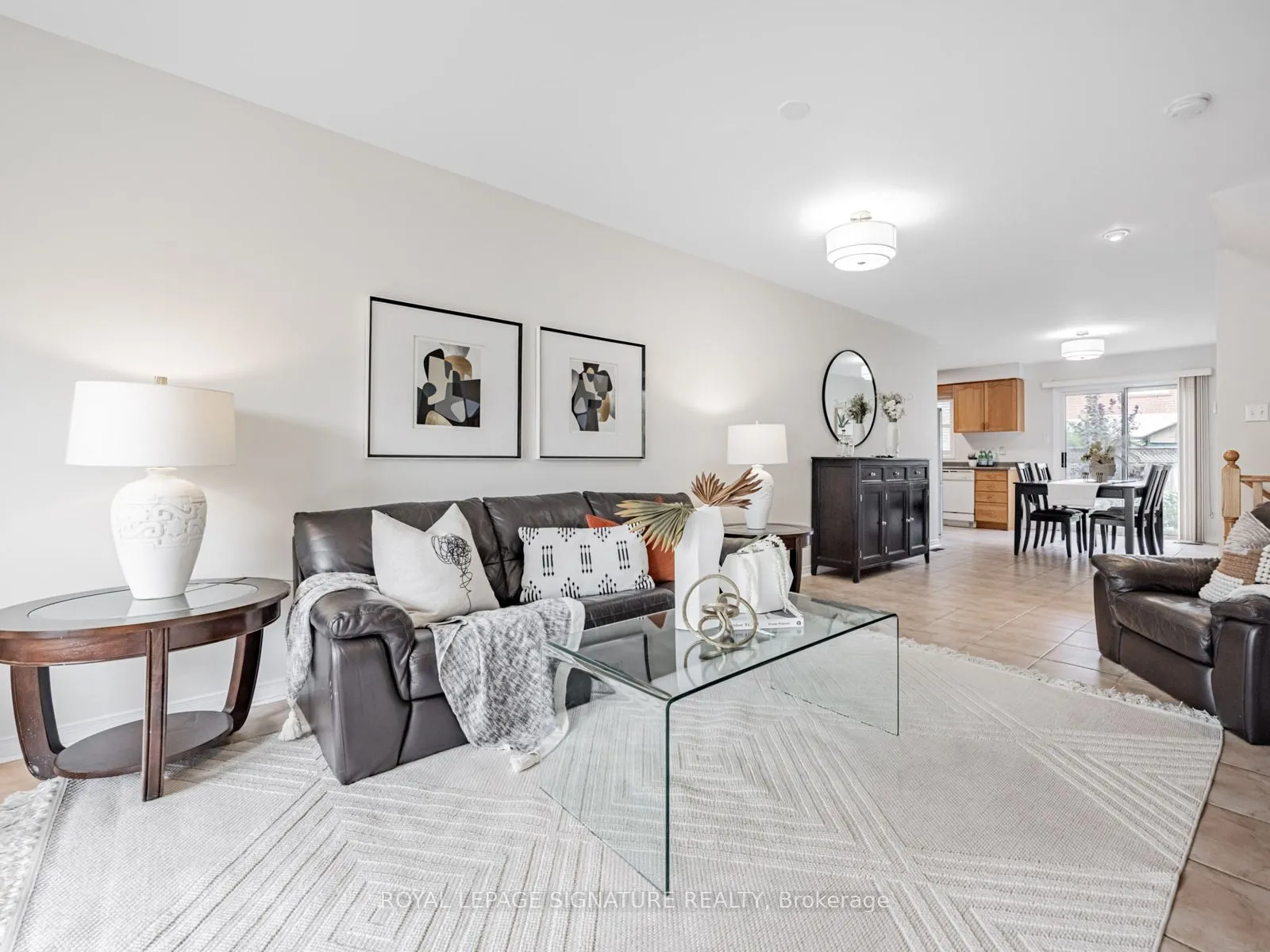 83 Giraffe Avenue