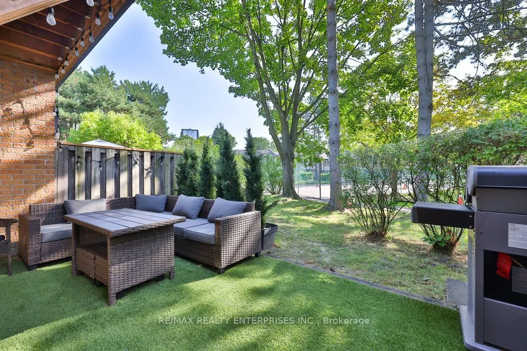 2120 Rathburn Road E, #164