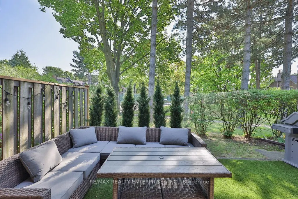 2120 Rathburn Road E, #164