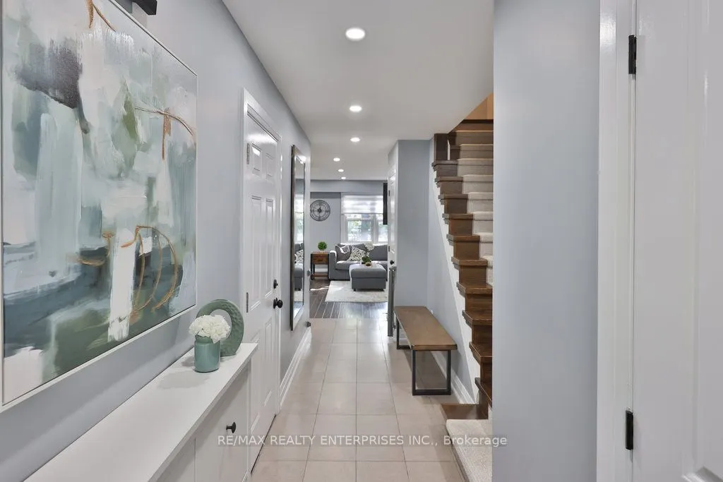 2120 Rathburn Road E, #164