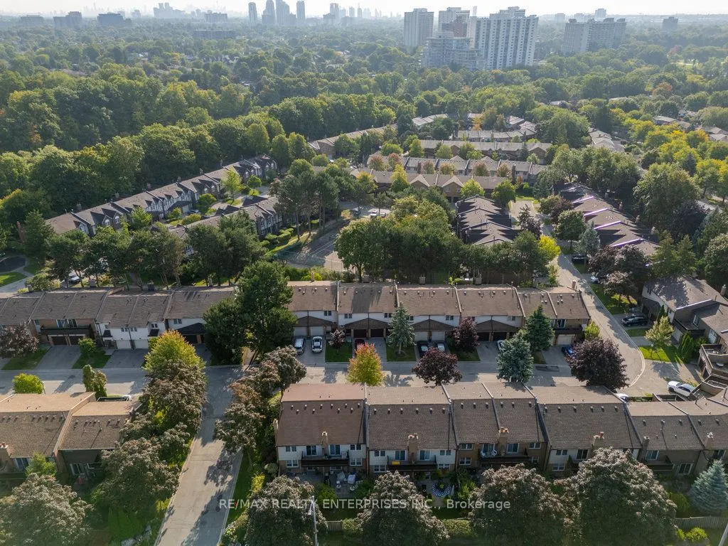 2120 Rathburn Road E, #164