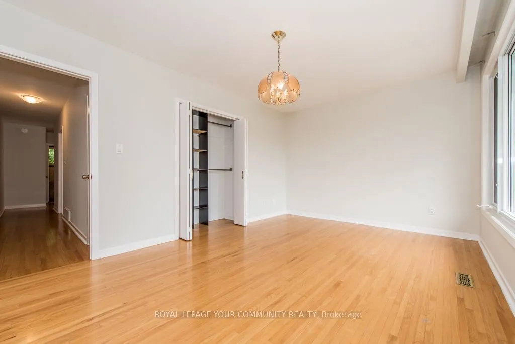 33A Alcan Avenue, #MAIN&UPPER