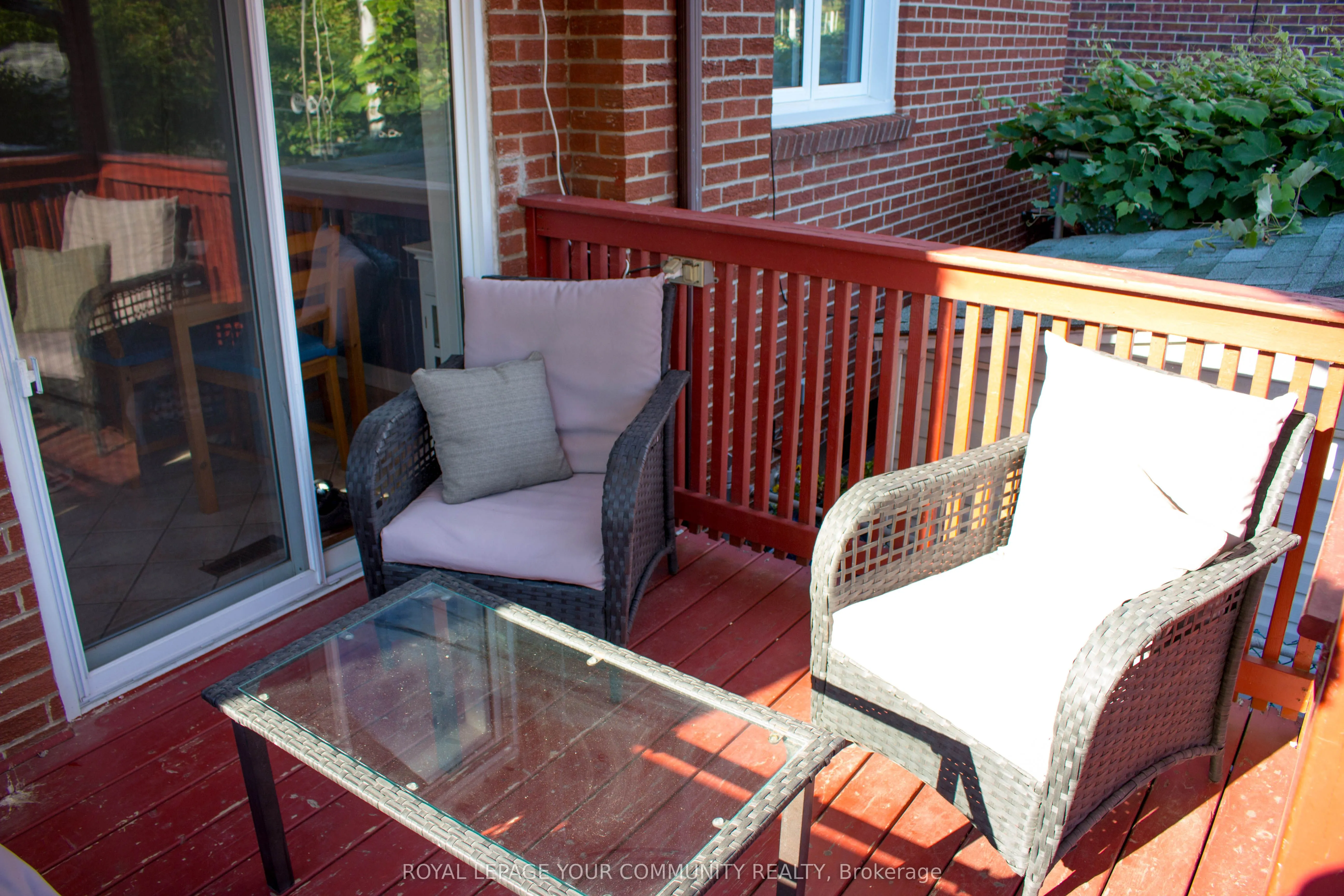 33A Alcan Avenue, #MAIN&UPPER