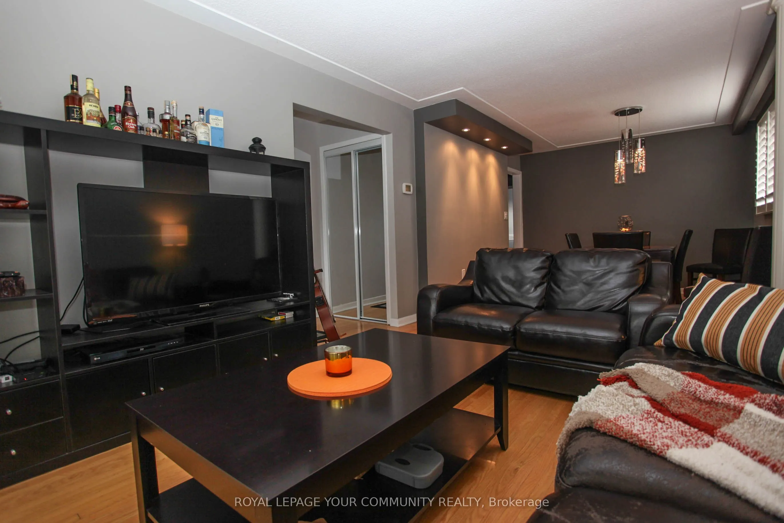 33A Alcan Avenue, #MAIN&UPPER