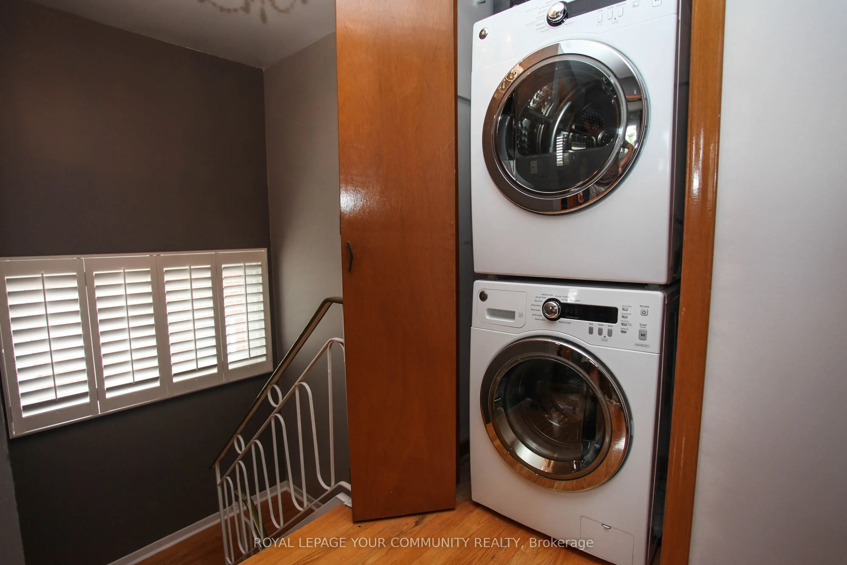 33A Alcan Avenue, #MAIN&UPPER