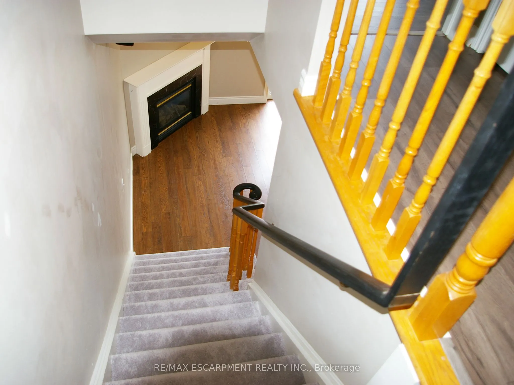 5080 Fairview Street, #6