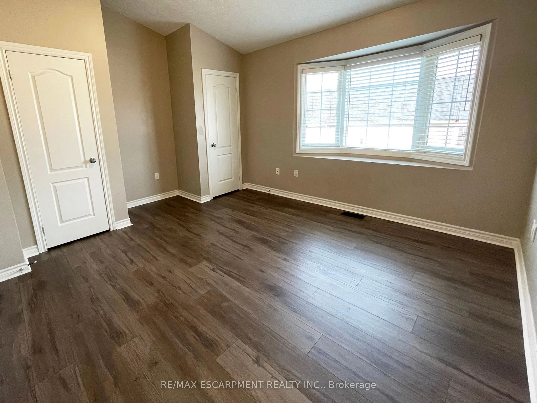 5080 Fairview Street, #6