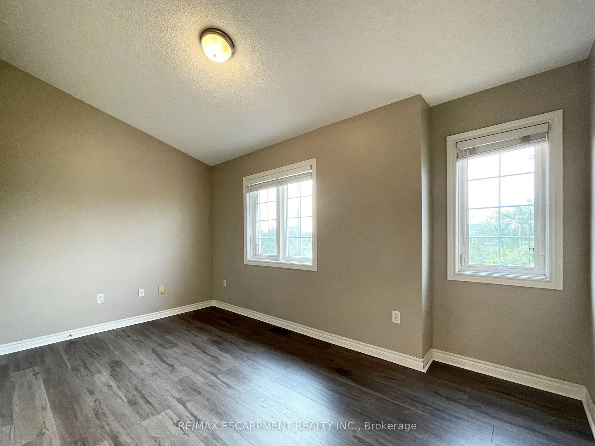 5080 Fairview Street, #6